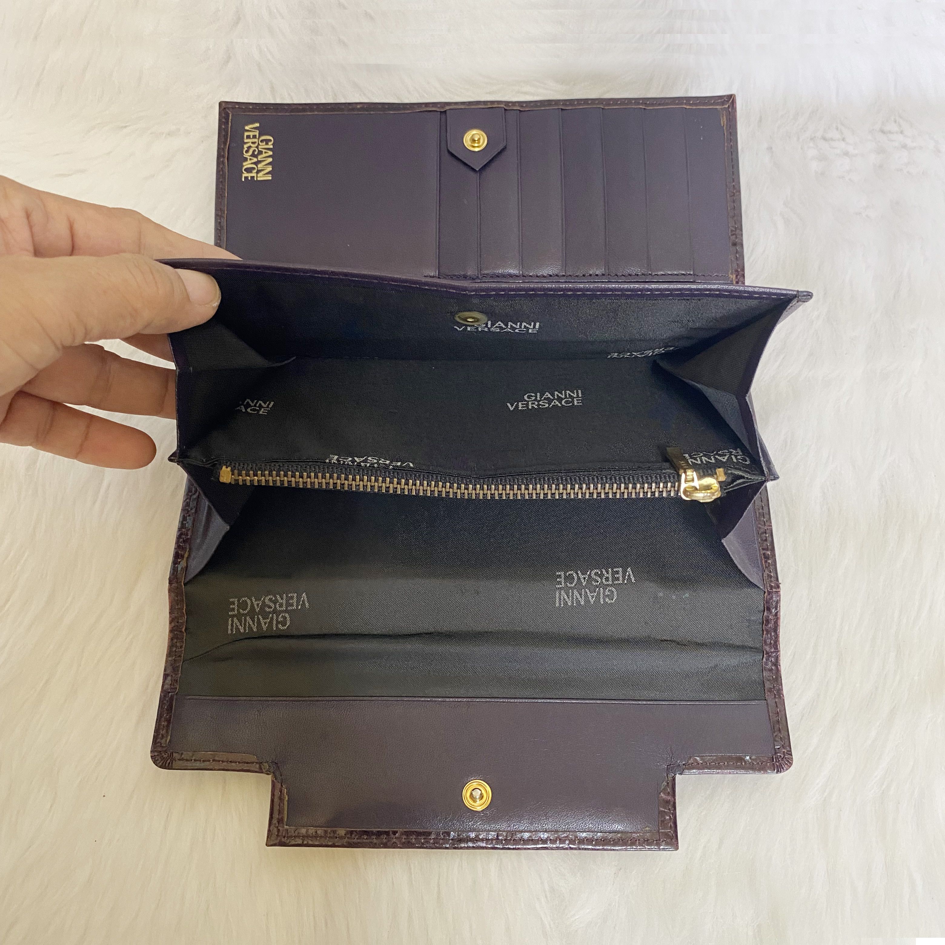 Versace Vintage Burgundy Croc Embossed Leather Wallet Size ONE SIZE - 8 Thumbnail