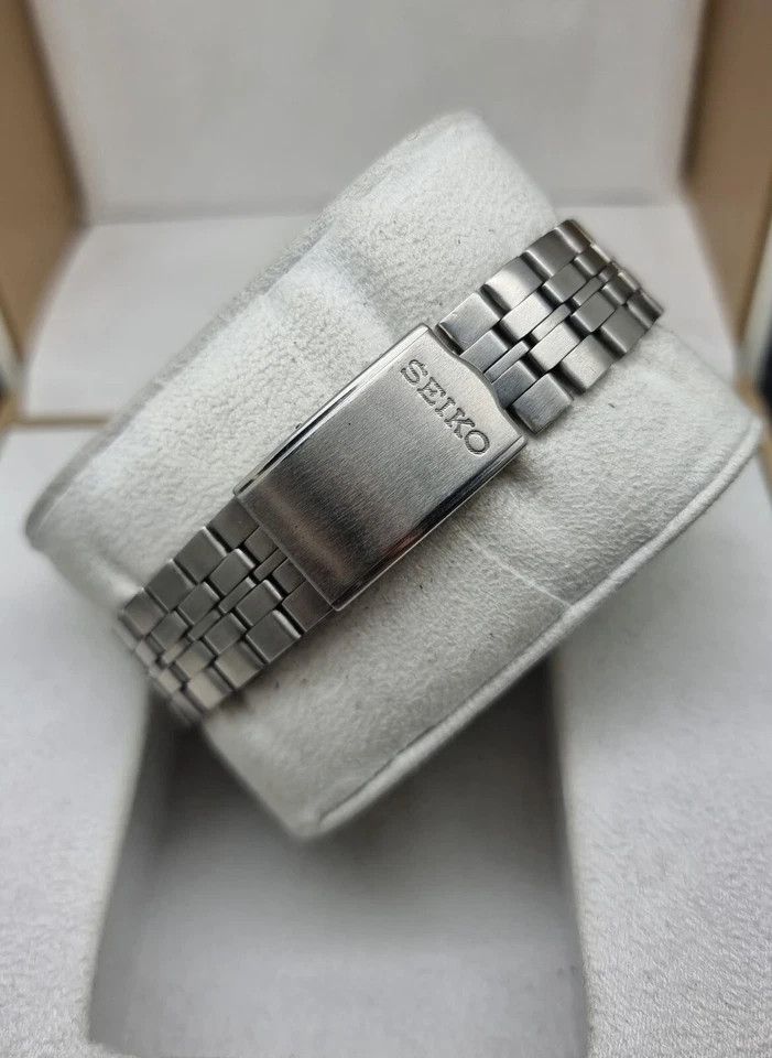 Seiko × Vintage Seiko - Vintage Seiko 5 Gold Dial Automatic Day/Date Watch Size 36 - 5 Thumbnail