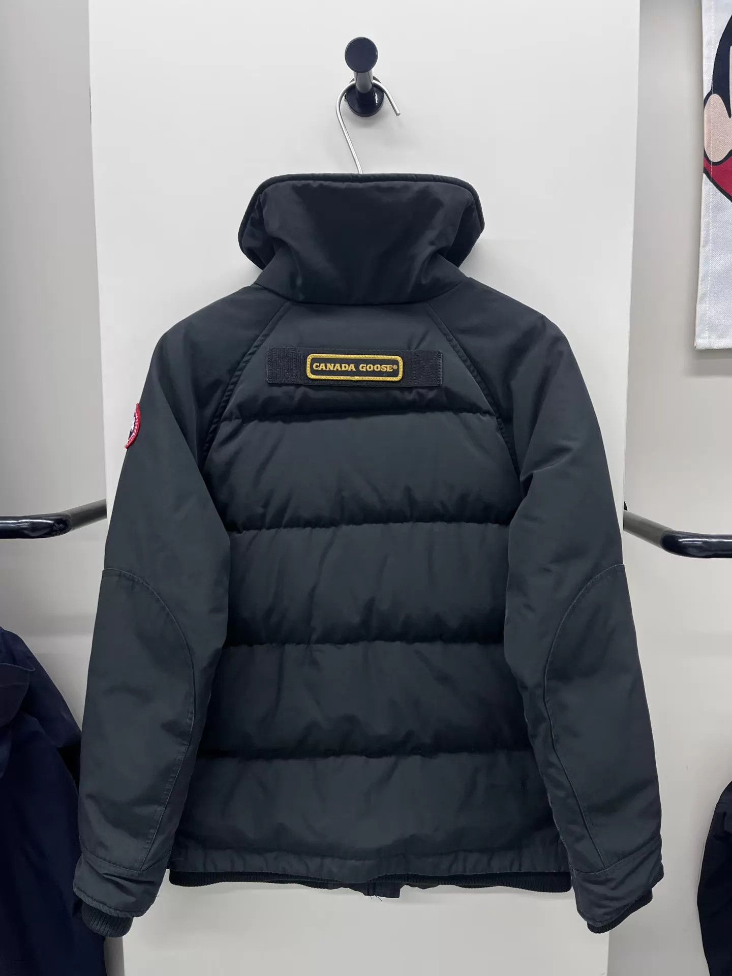 Canada Goose Canada Goose Red Label Puffer Jacket M 99 New dbw053092 Size US M / EU 48-50 / 2 - 2 Thumbnail
