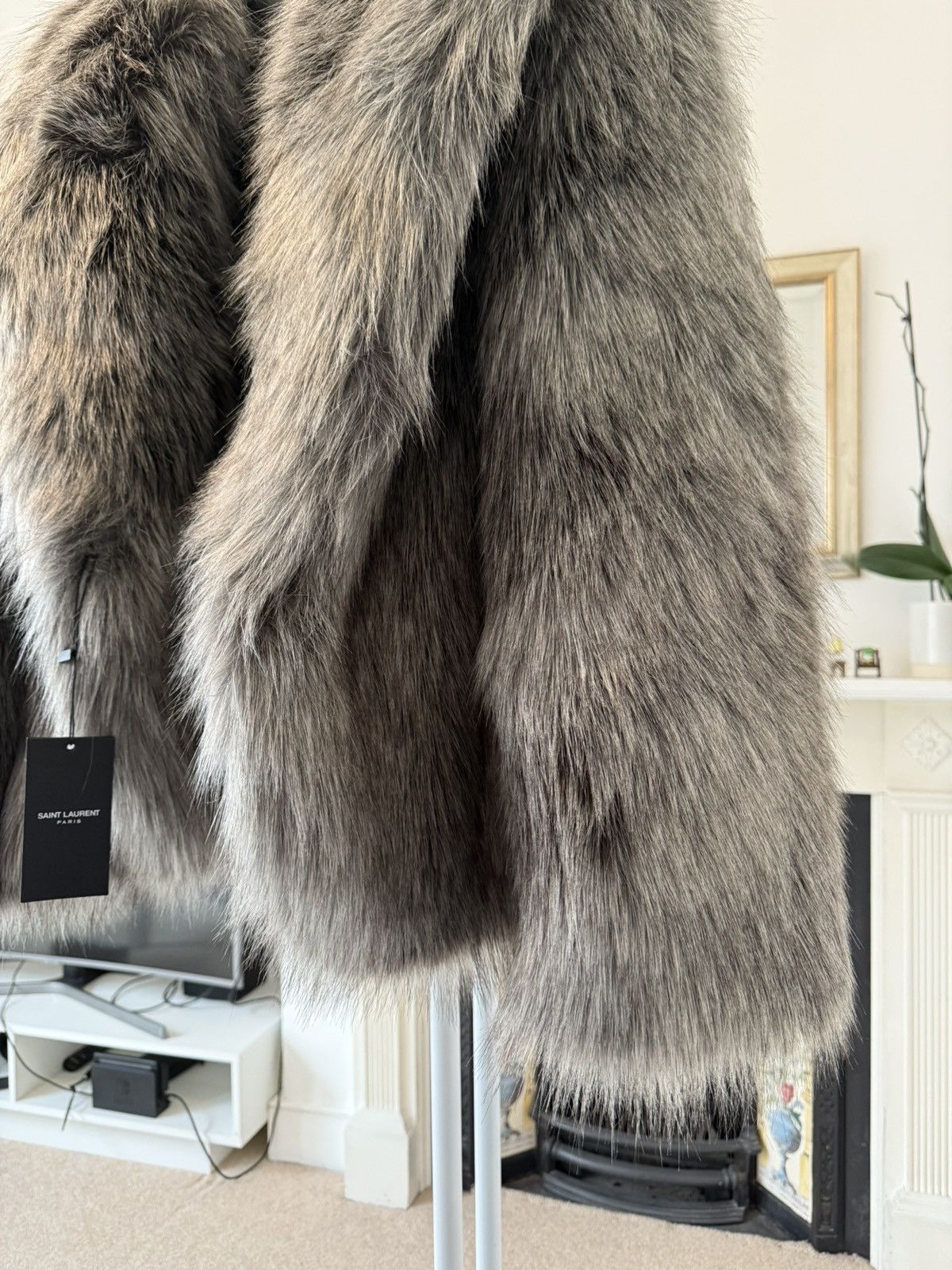 Saint Laurent Paris FW23 Saint Laurent Short Grey Animal-Free Fur Coat Size M / US 6-8 / IT 42-44 - 5 Thumbnail