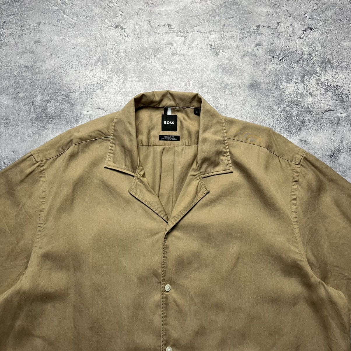 Designer × Hugo Boss Hugo Boss Brown Shirt Short Sleeve Button Up Luxury Designer Size US L / EU 52-54 / 3 - 2 Thumbnail
