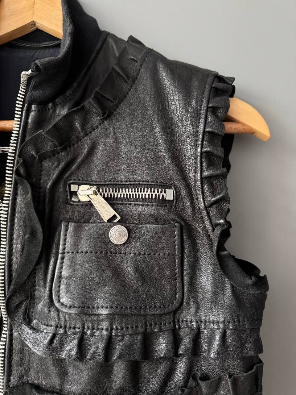 Dsquared2 FW11 Dsquared Dsquared2 aged leather sleeveless jacket Size M / US 6-8 / IT 42-44 - 8 Thumbnail
