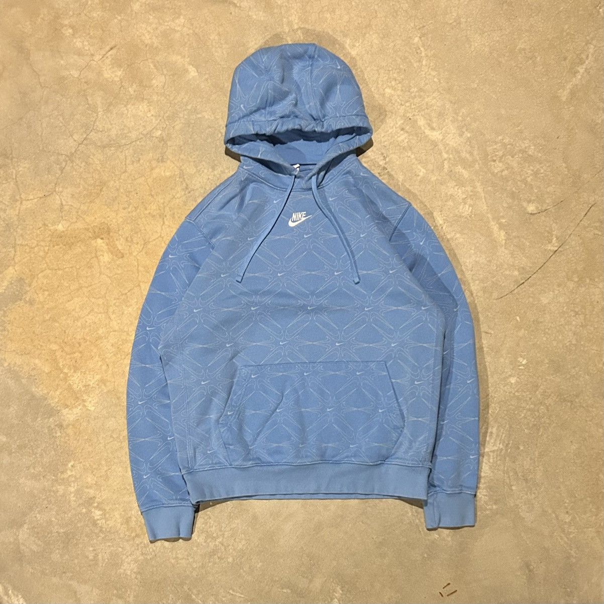Nike × Vintage Essential Vintage Y2K Nike Center Logo AOP Baby Blue Hoodie Size US L / EU 52-54 / 3 - 1 Thumbnail