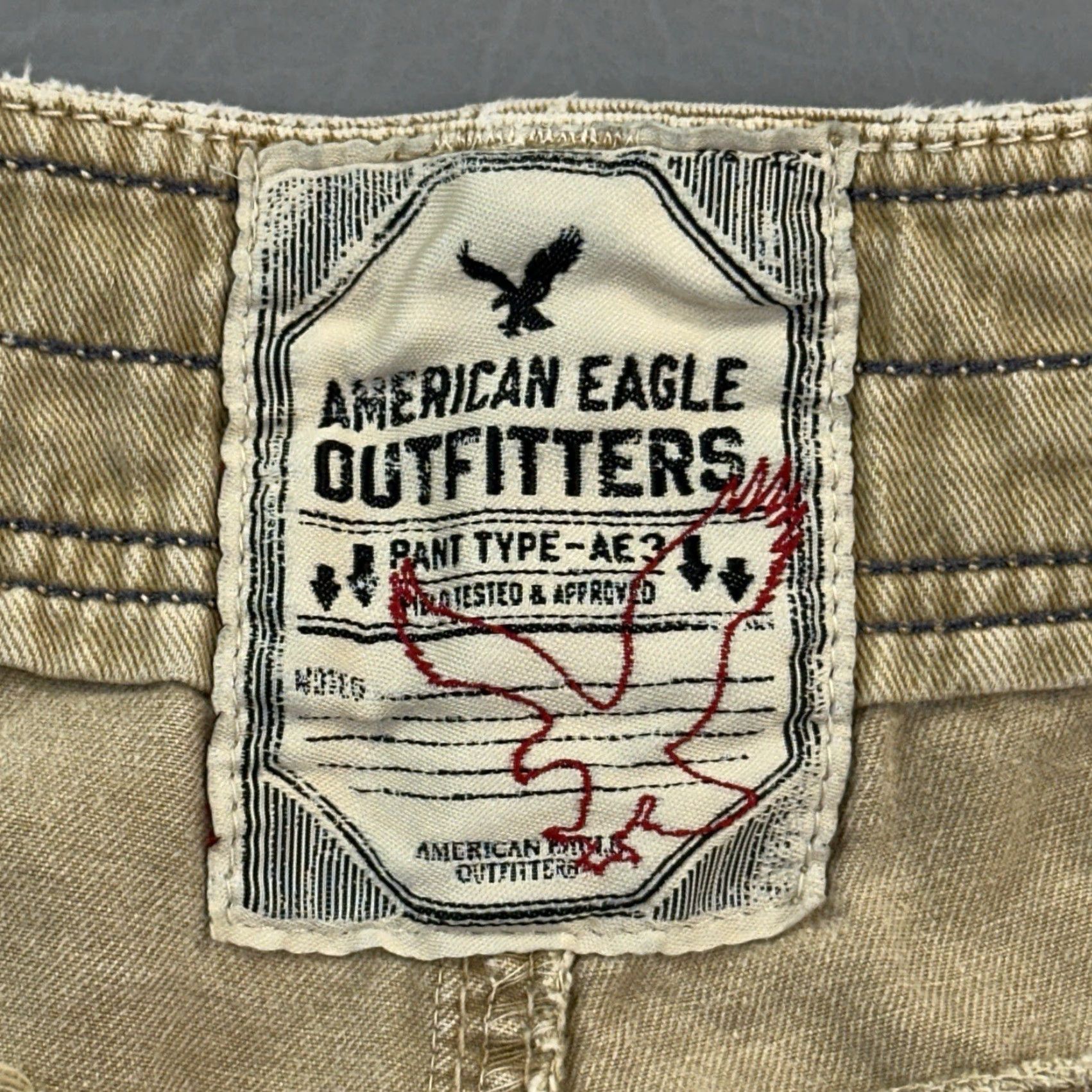 American Eagle Outfitters VINTAGE American Eagle Shorts Mens 28 Canvas Military Utility Cargo Y2K Beige Bagged? (Wait) Size US 28 / EU 44 - 4 Thumbnail
