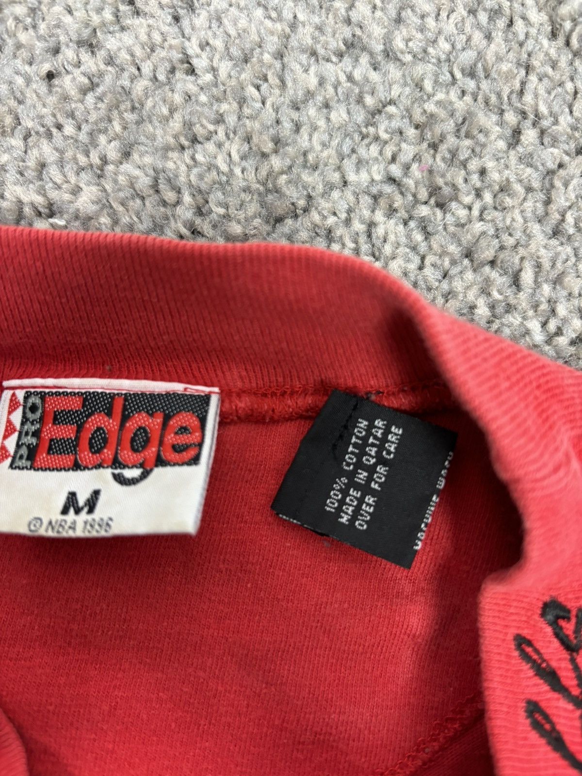 NBA × Vintage Vintage pro edge Red chicago bulls embroidered mock neck Size US M / EU 48-50 / 2 - 4 Thumbnail