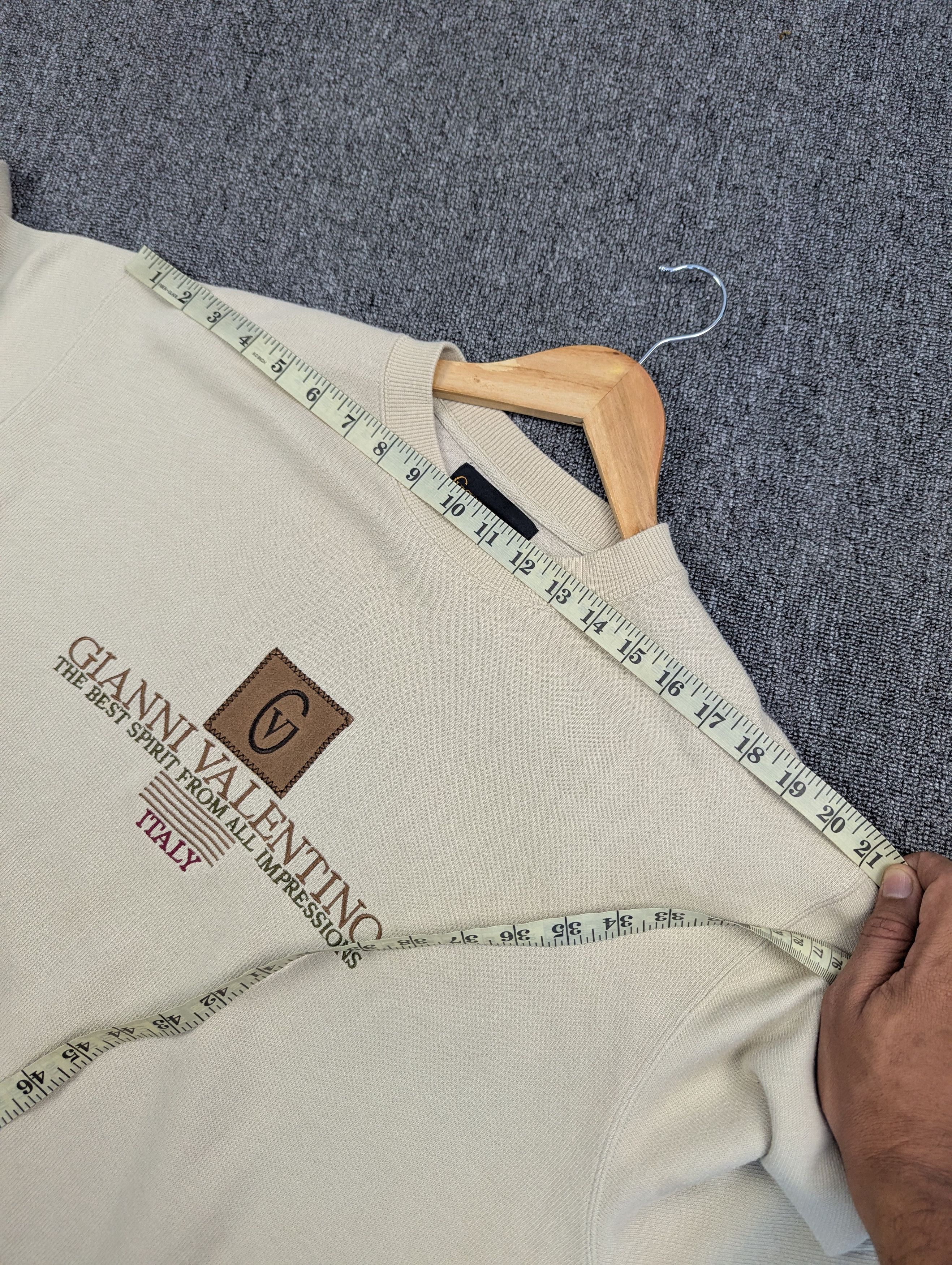 Designer × Japanese Brand × Vintage Vintage Gianni Valentino Embroidery Spellout Sweatshirt Size US L / EU 52-54 / 3 - 15 Thumbnail