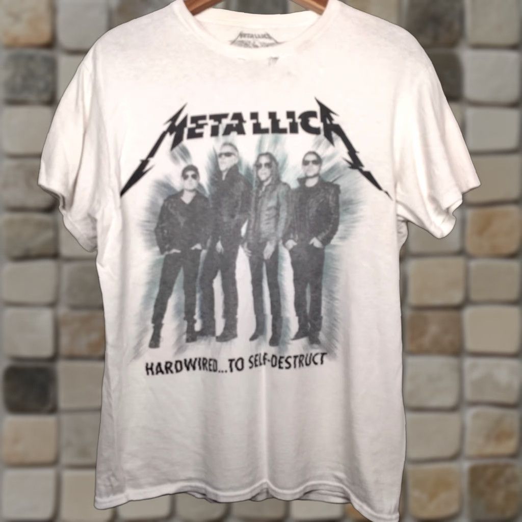 Vintage VINTAGE Metallica Shirt World Wired Tour 2017 Heavy Metal T-Shirt Mid White Mens M Distressed Graphic Crew Neck Short Sleeve Size US M / EU 48-50 / 2 - 1 Thumbnail