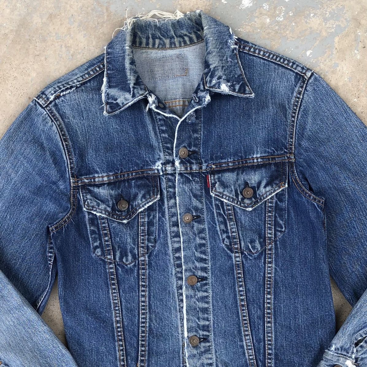 Levi's Vintage 70s Levis 505 BIG E Distressed Trucker Jacket Size US S / EU 44-46 / 1 - 2 Thumbnail