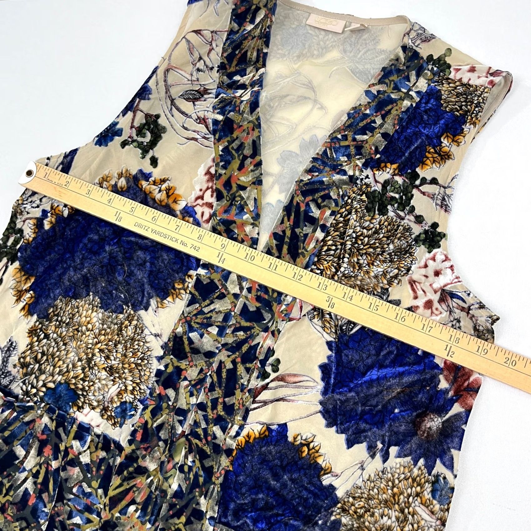 Vintage VINTAGE? No. LOGO Lavish Womens S Velvet Sheer Blue Floral Open Front Tunic Top Sleeveless Size S / US 4 / IT 40 - 6 Thumbnail