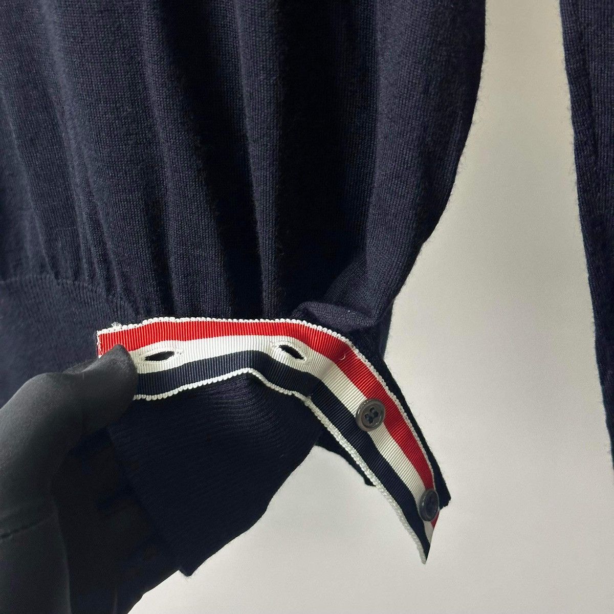 Thom Browne THOM BROWNE 4BAR NAVY WOOL KNITED Size XS / US 0-2 / IT 36-38 - 10 Thumbnail