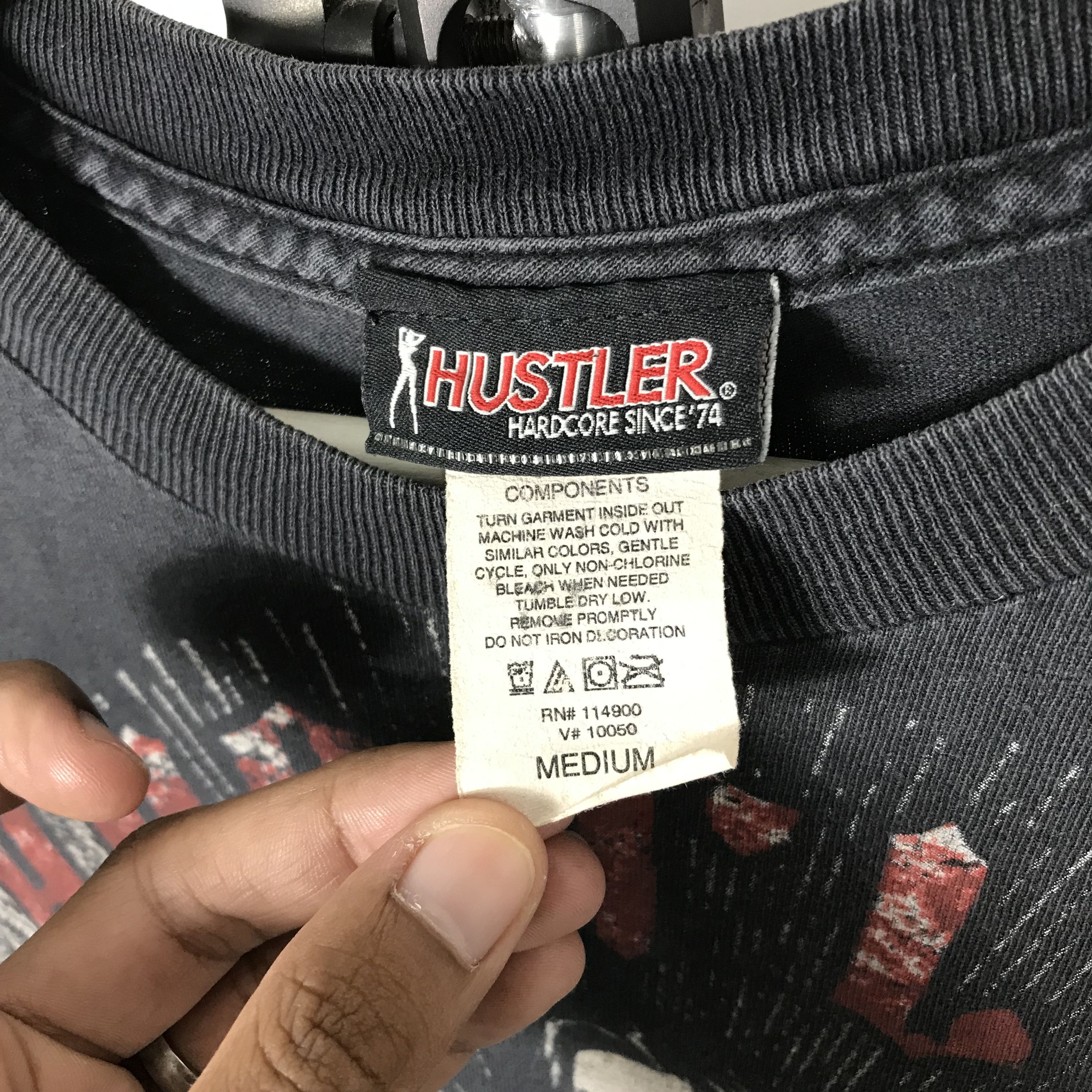 Hysteric Glamour Vintage Hustler Megazine Bitshes Sexy Shirt Size US M / EU 48-50 / 2 - 7 Thumbnail