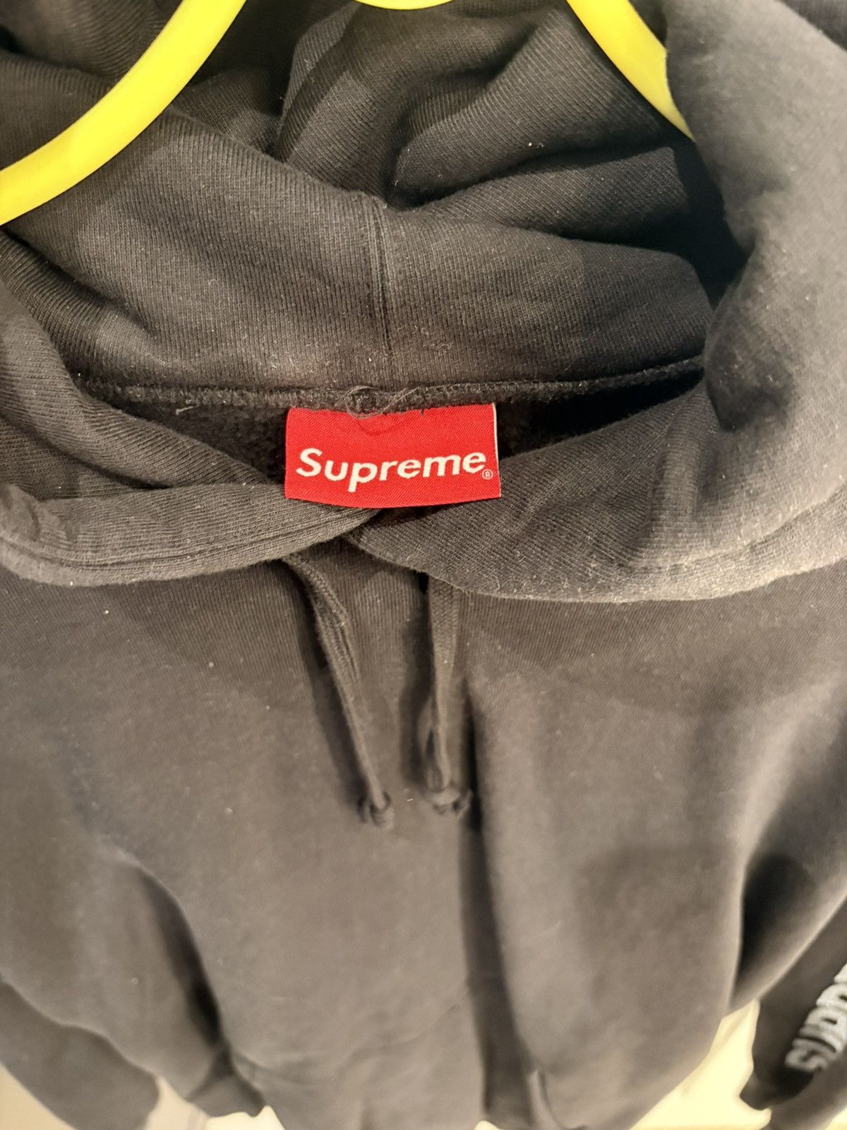 Supreme Supreme hoodie in black. Size US M / EU 48-50 / 2 - 3 Thumbnail