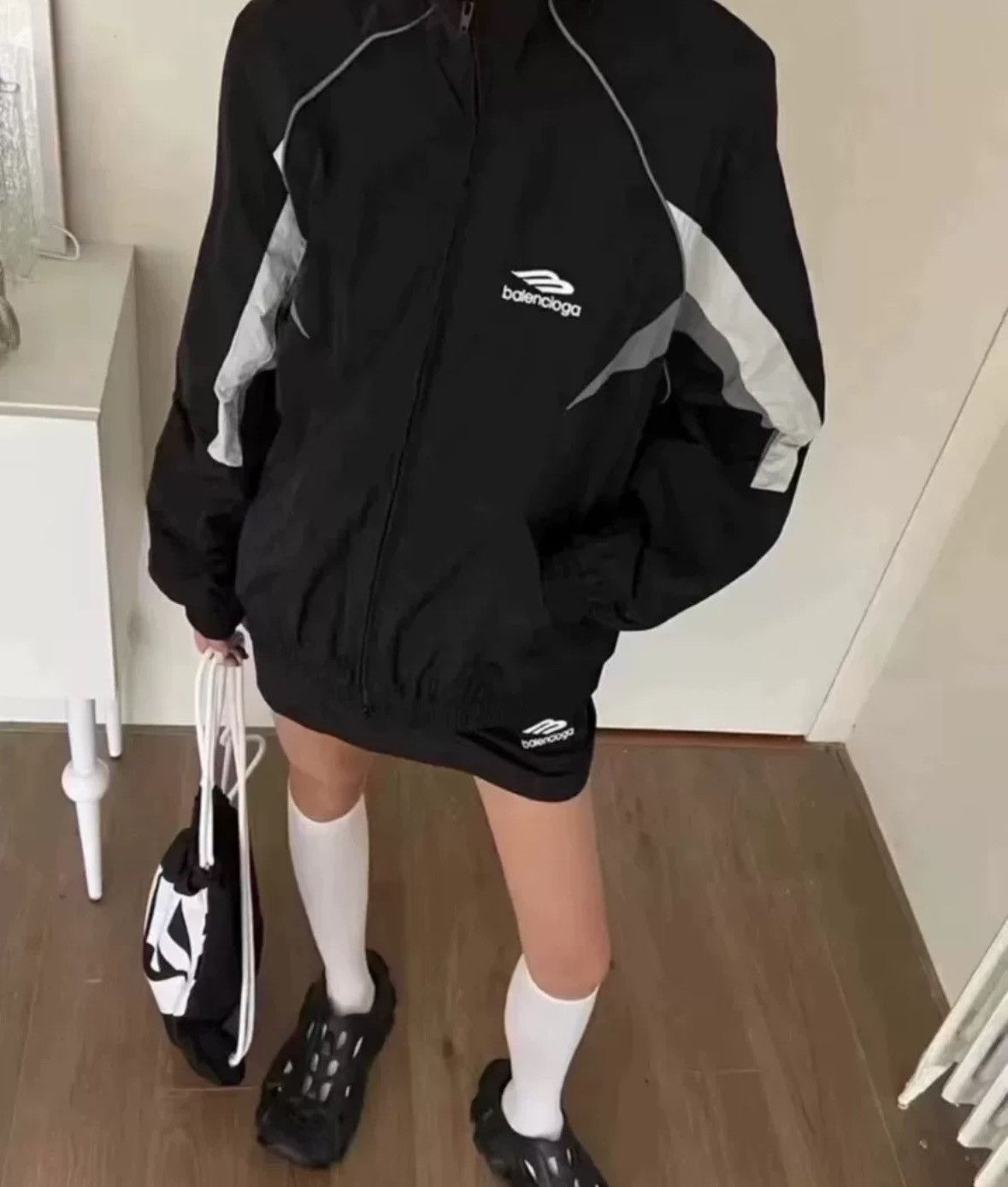 Balenciaga Balenciaga 23fw black and gray color blocked sports  