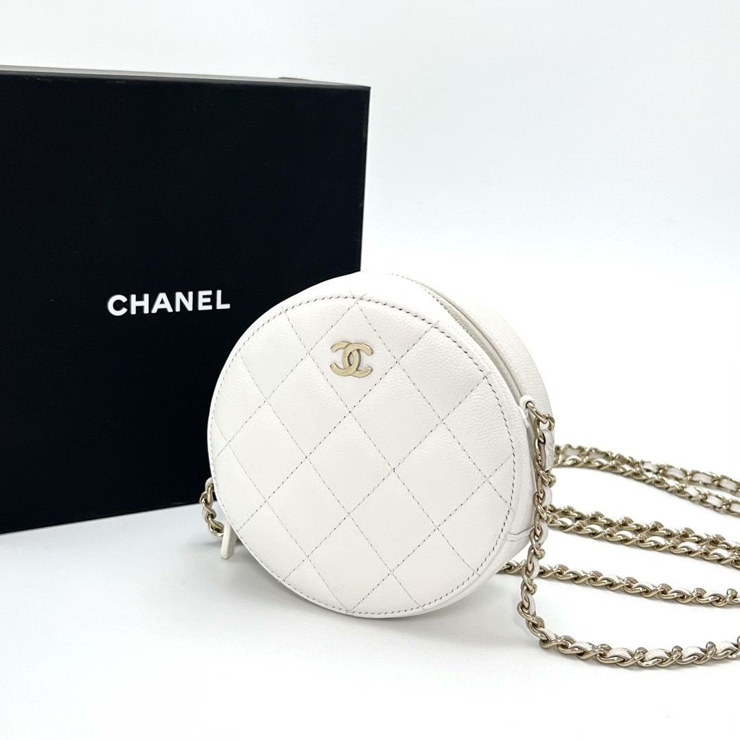 Chanel Pre-loved Bag Very good condition Size ONE SIZE - 1 Thumbnail