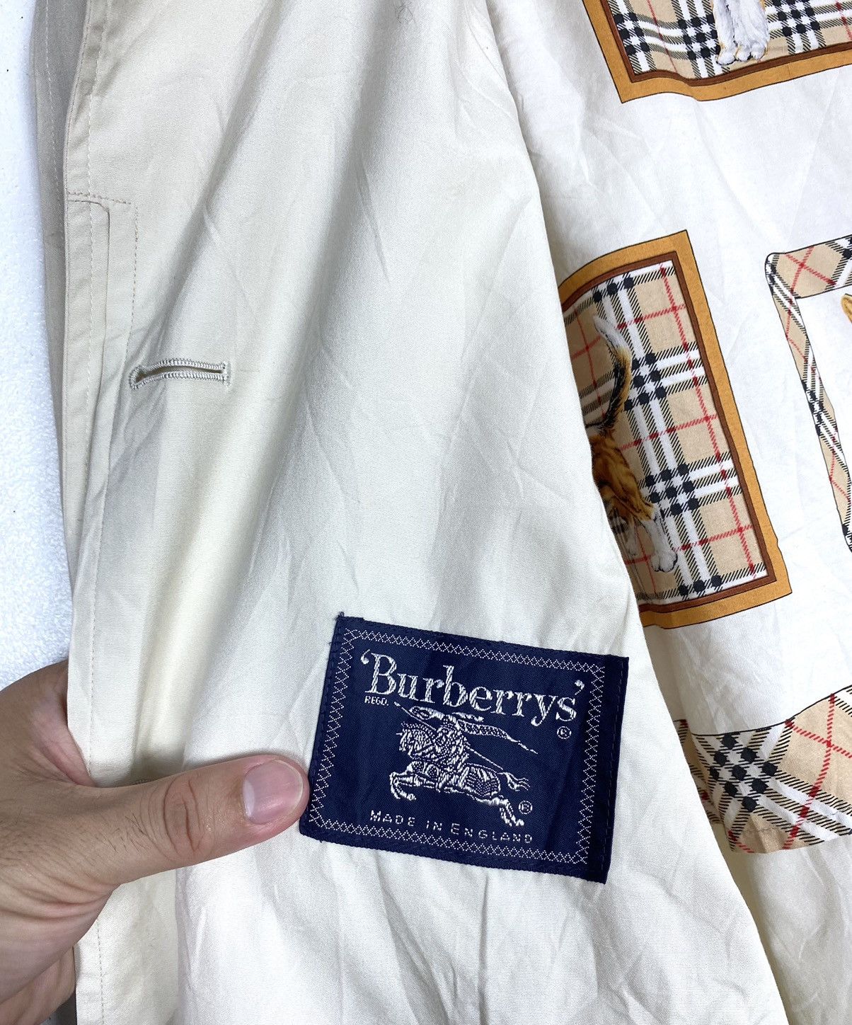 Burberry Rare‼️ Vtg Burberry’s Trench Coat Novacheck Inside England Size M / US 6-8 / IT 42-44 - 7 Thumbnail
