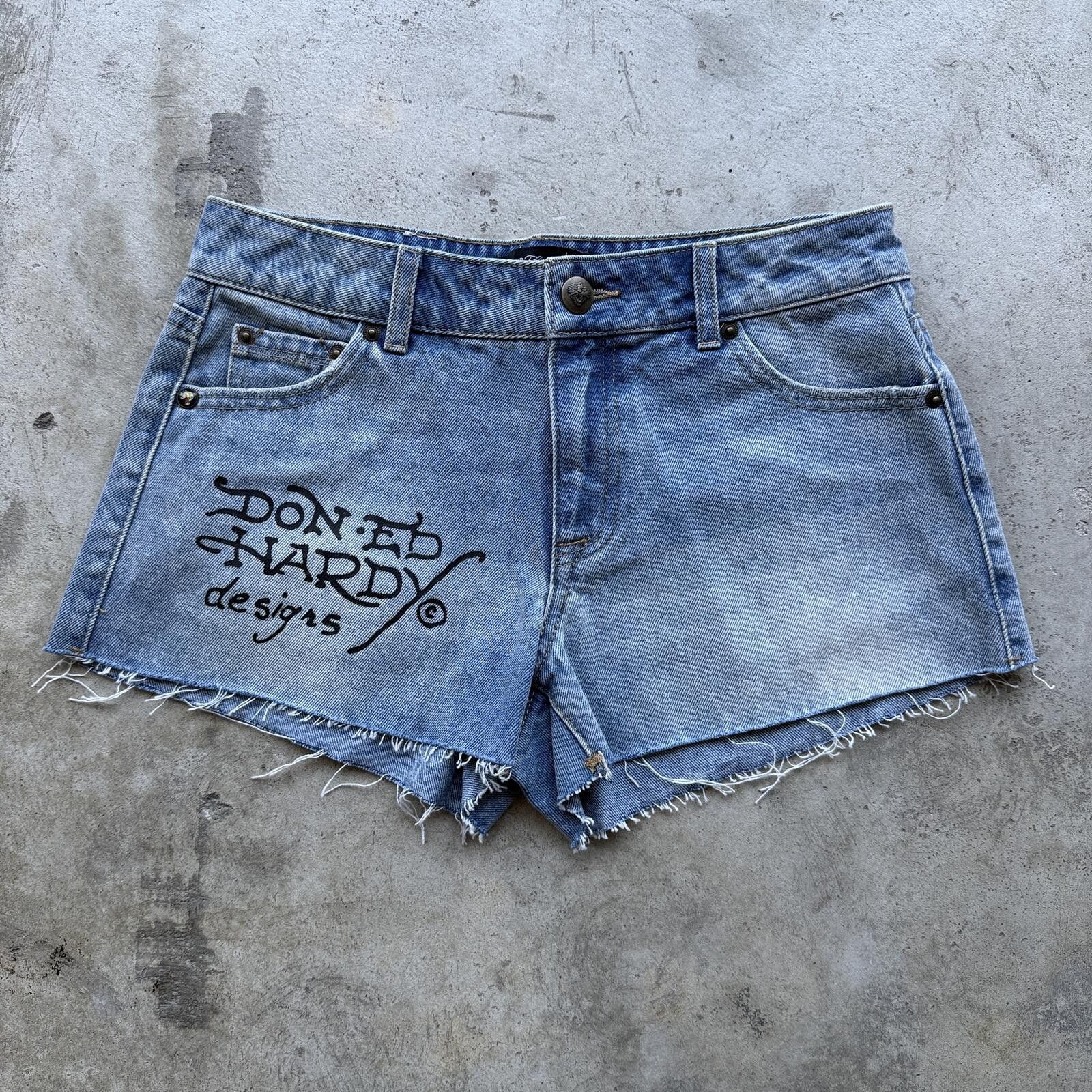 Ed Hardy Vintage Y2K Ed Hardy Denim Booty Shorts Women’s 24 Tattoo Size 24" / US 00 / IT 34 - 2 Thumbnail