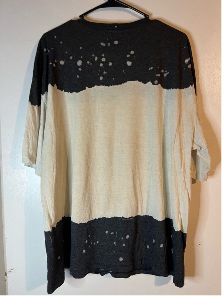 Vintage Women's No Boundaries Graphic T-shirt XXL Gray Cream Size XL / US 12-14 / IT 48-50 - 2 Thumbnail