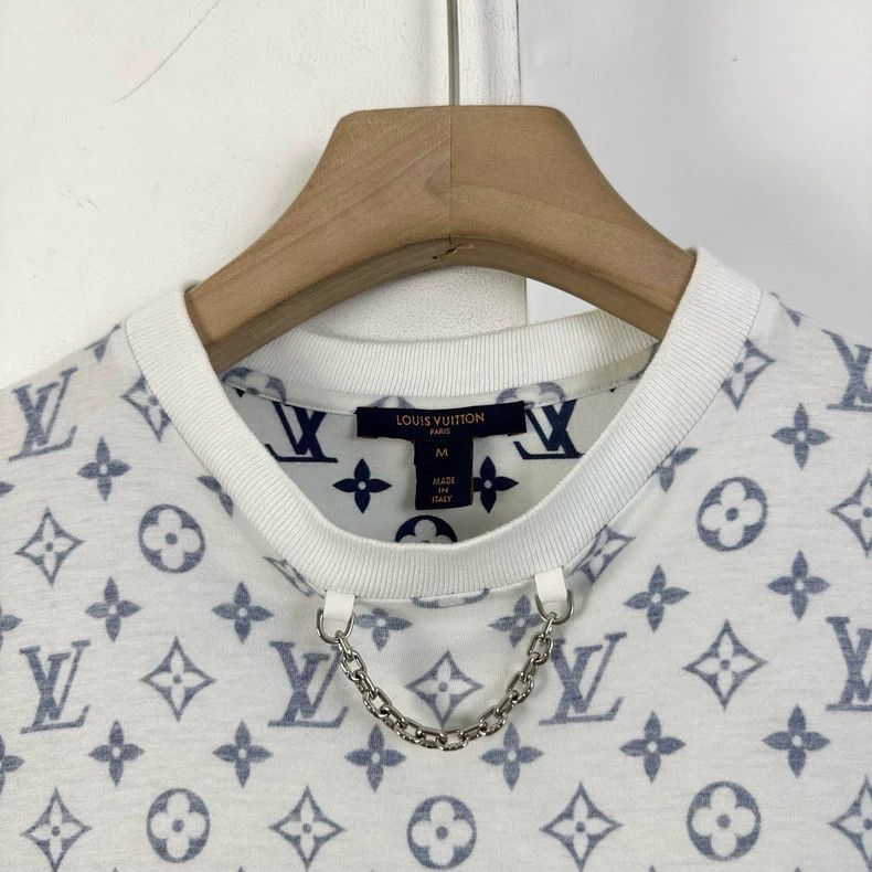 Louis Vuitton Louis Vuitton White short sleeves Size M / US 6-8 / IT 42-44 - 3 Thumbnail