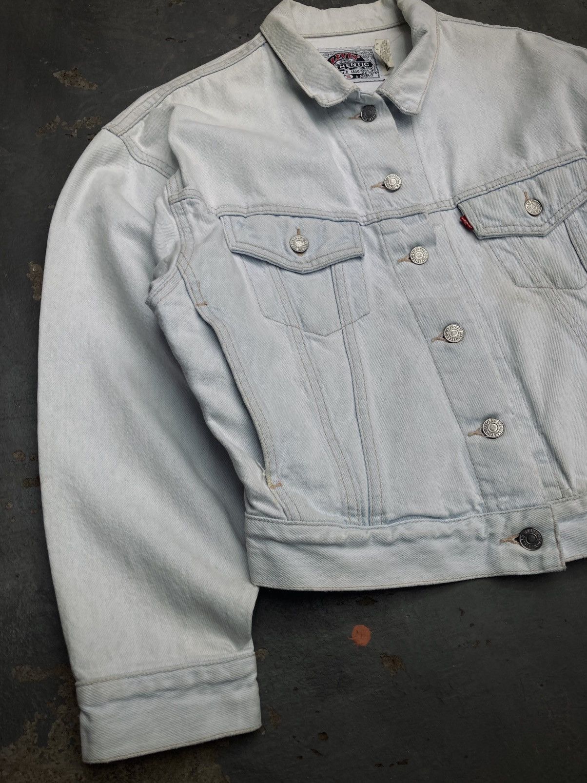 Levi's Vintage Clothing Vintage 93’ Levis Denim Trucker Jacket Size M / US 6-8 / IT 42-44 - 2 Thumbnail