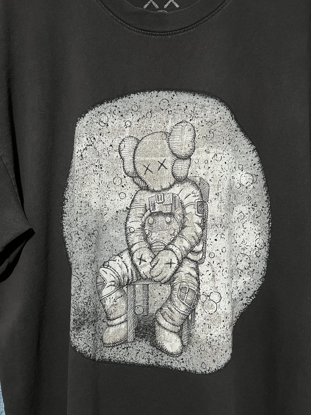 Kaws KAWS For Kid Cudi Moon Oversized / black vintage tee Size US L / EU 52-54 / 3 - 3 Thumbnail