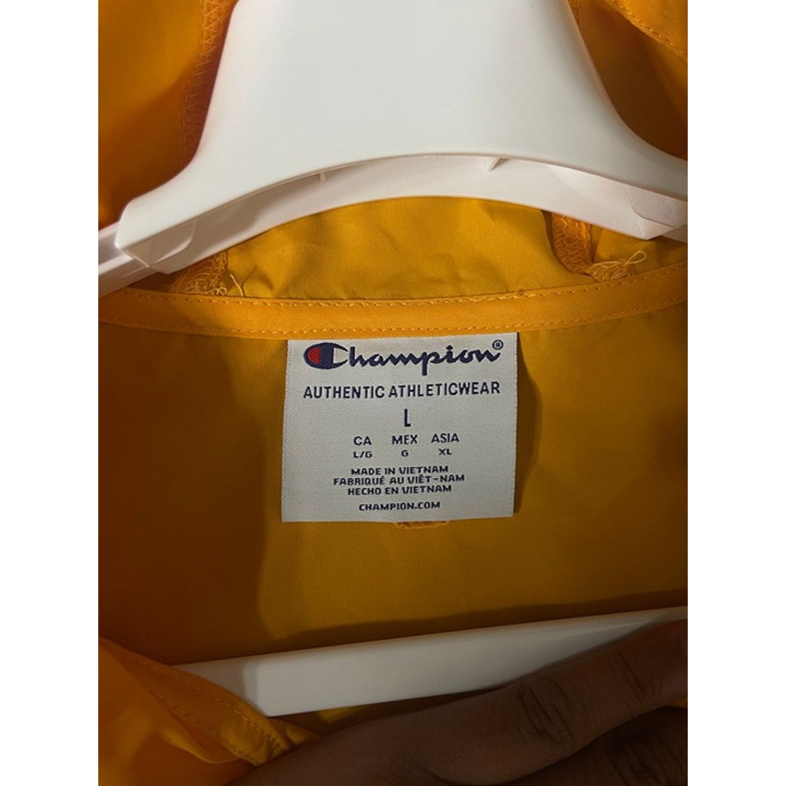 Champion Champion Authentic Athletic Wear Rain Coat Size L - USED Size US L / EU 52-54 / 3 - 6 Thumbnail