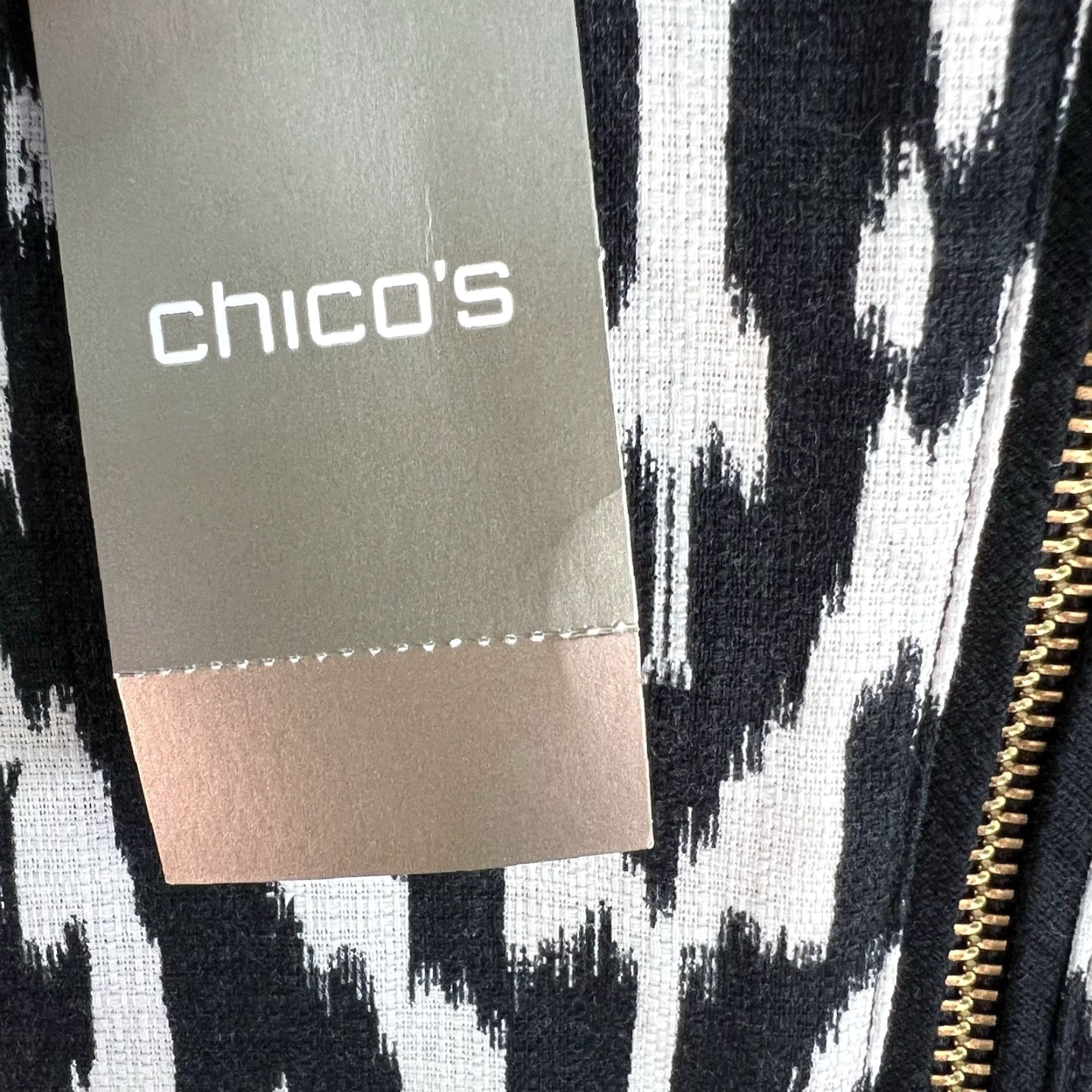 Vintage CHICO'S Full Zip Animal Print Moto Jacket Womens Size 1 Black White Adult Regular Short 3/4 Sleeve NWT Size XS / US 0-2 / IT 36-38 - 5 Thumbnail
