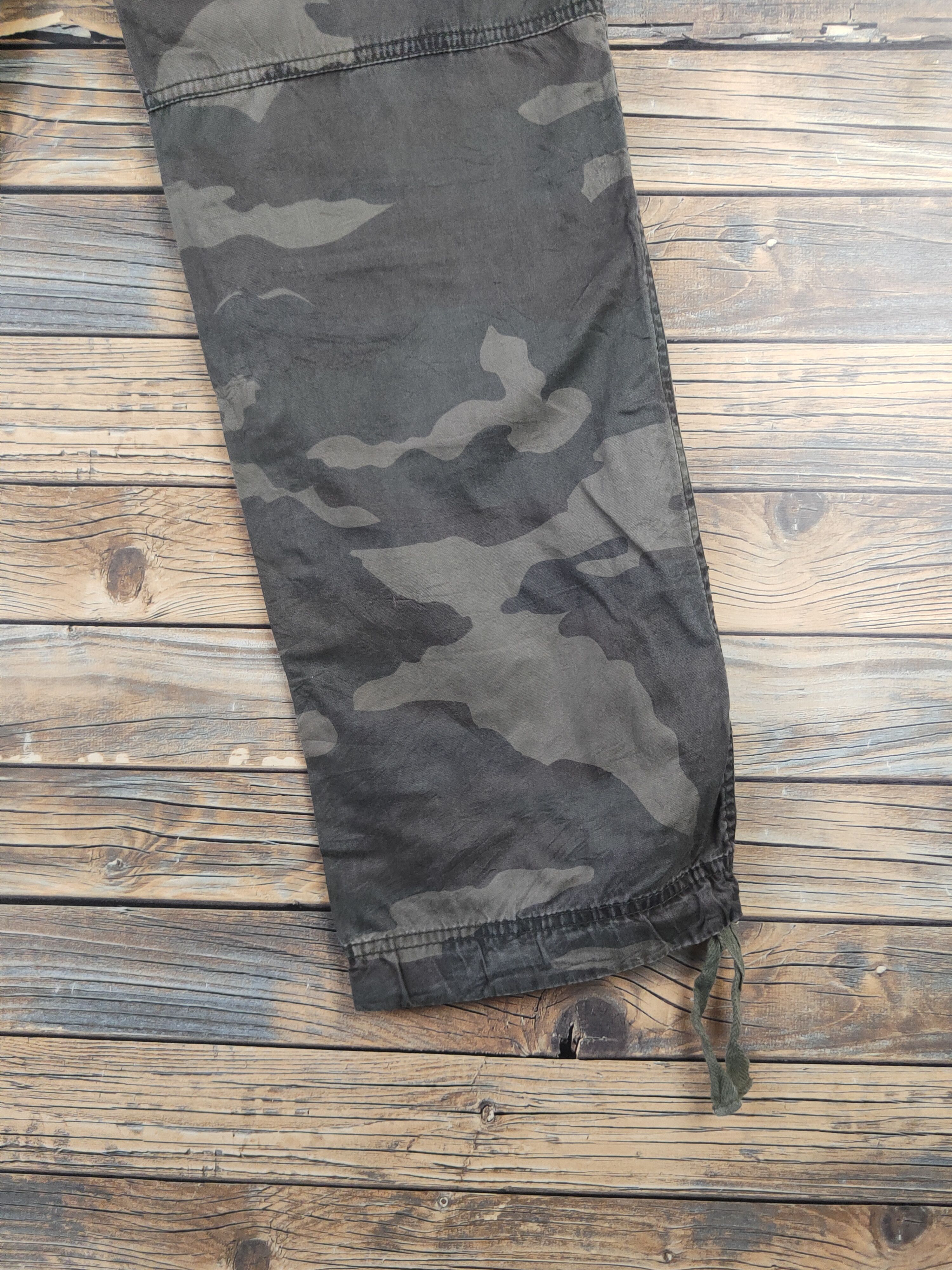 Japanese Brand DL Uniqlo Camouflage Multipocket Cargo Pants #46-259T Size US 32 / EU 48 - 13 Thumbnail