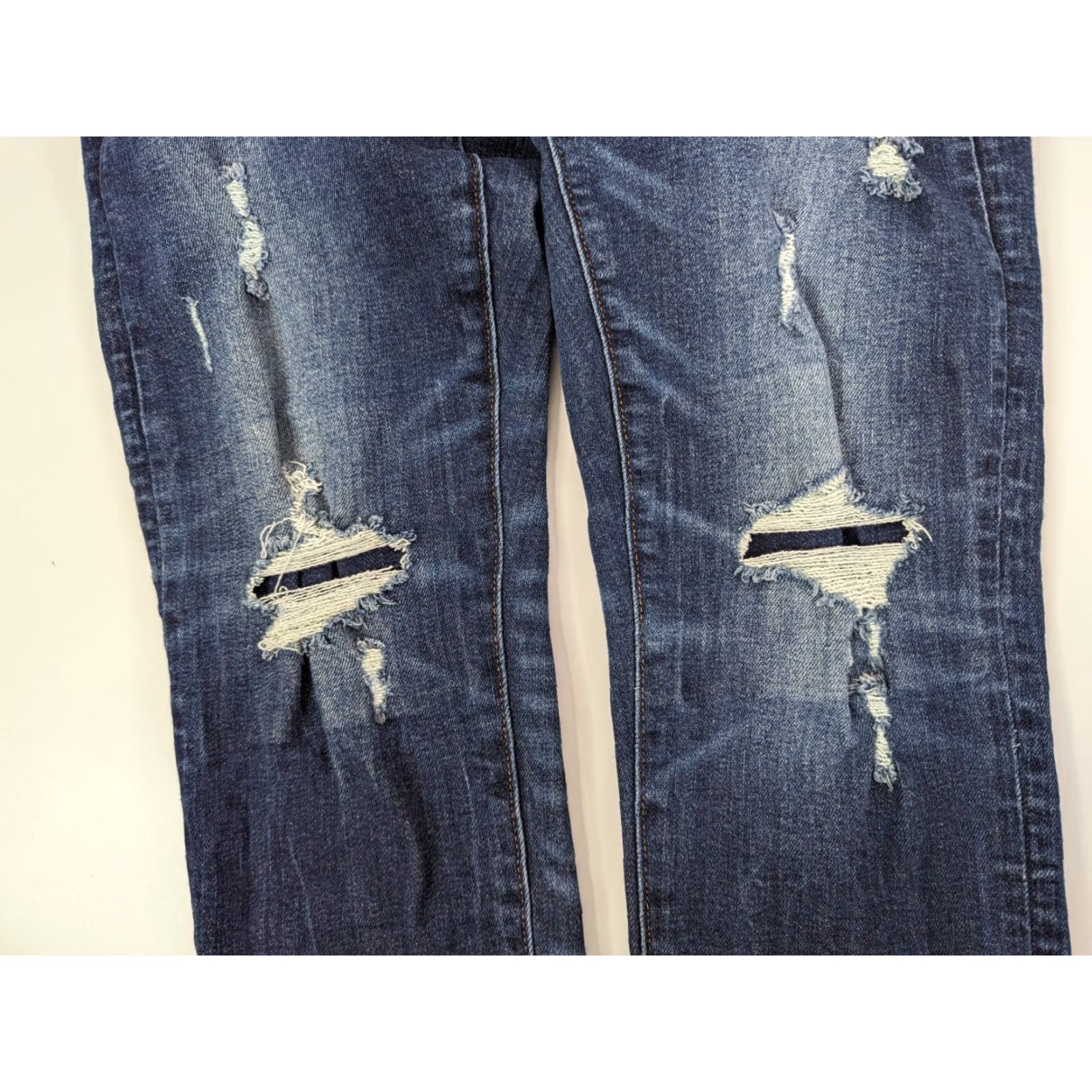 American Eagle Outfitters American Eagle Athletic Skinny Air Flex Plus Jeans Men's 26X28 Distressed Denim Size US 26 / EU 42 - 4 Thumbnail