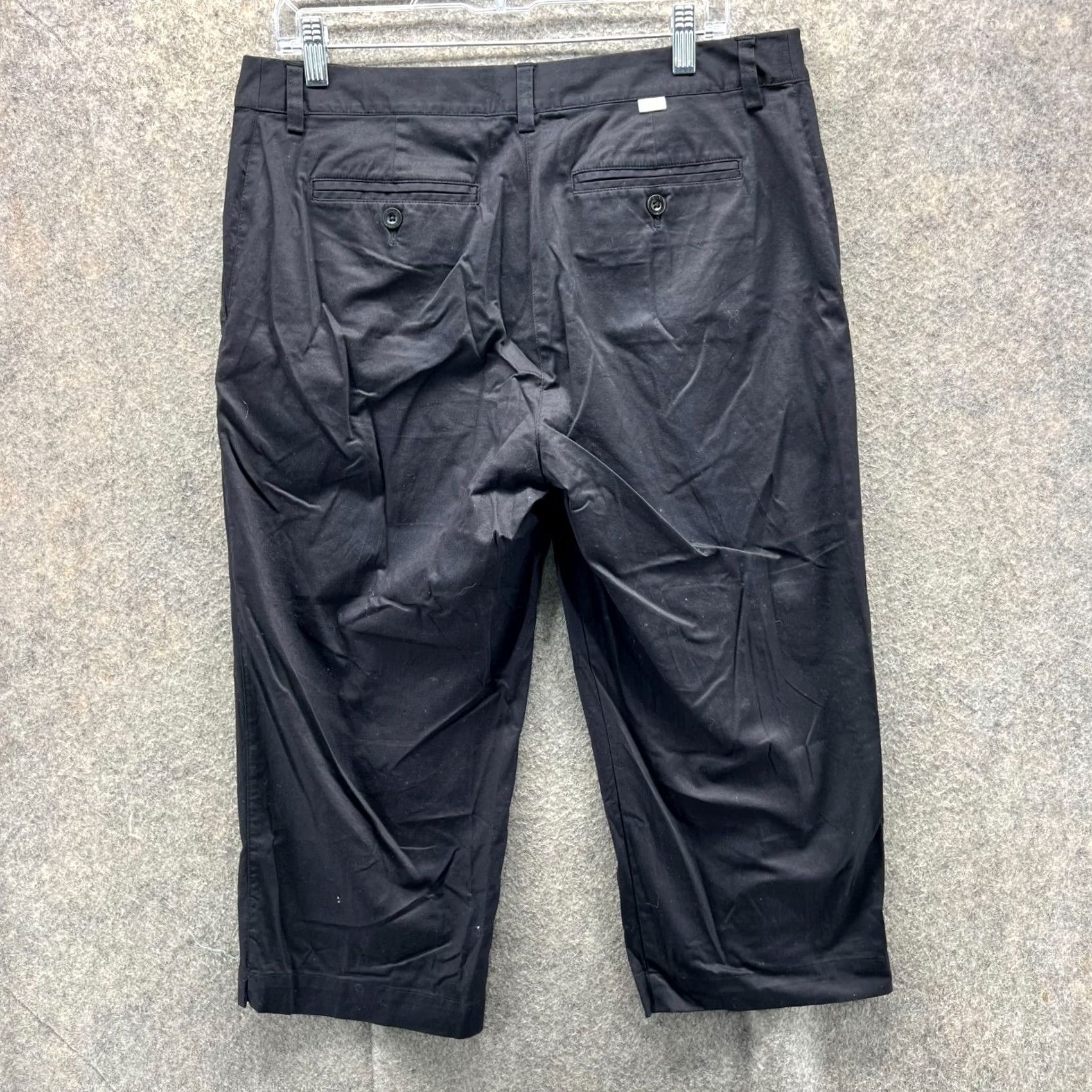 Izod VINTAGE Izod Pants Women 12 Black Flat Front Capri Straight Trousers Holiday Casual Formal Travel Mens? Wait Size 34" / US 12 / IT 48 - 2 Thumbnail