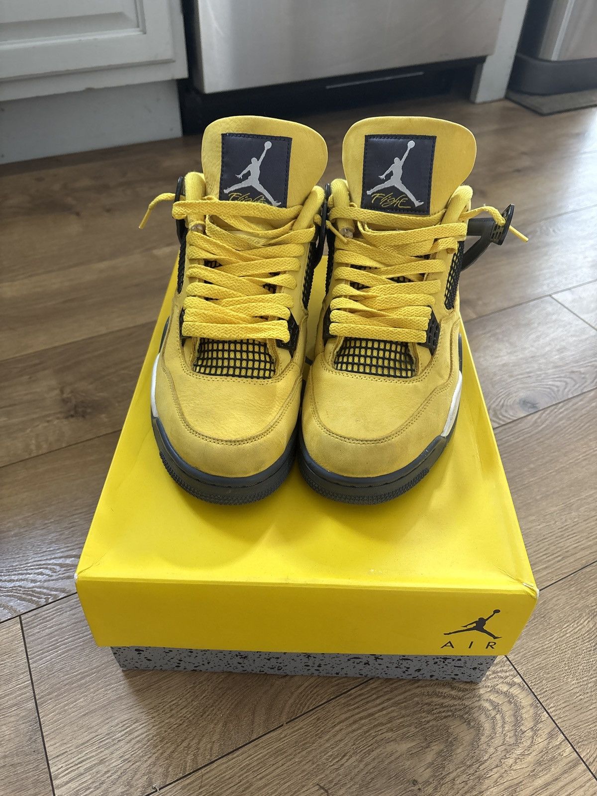 Jordan Brand Jordan 4 Lightnings Size US 10 / EU 43 - 1 Thumbnail