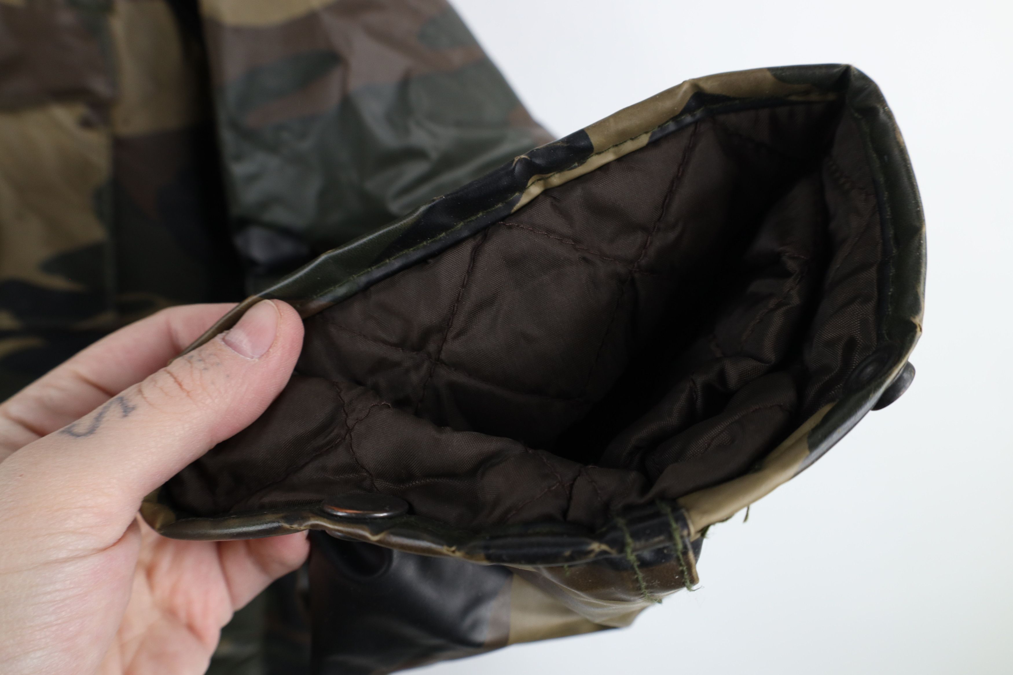 Vintage Vintage 90s Streetwear Quilted Duck Camouflage Hooded Jacket Size US L / EU 52-54 / 3 - 8 Thumbnail