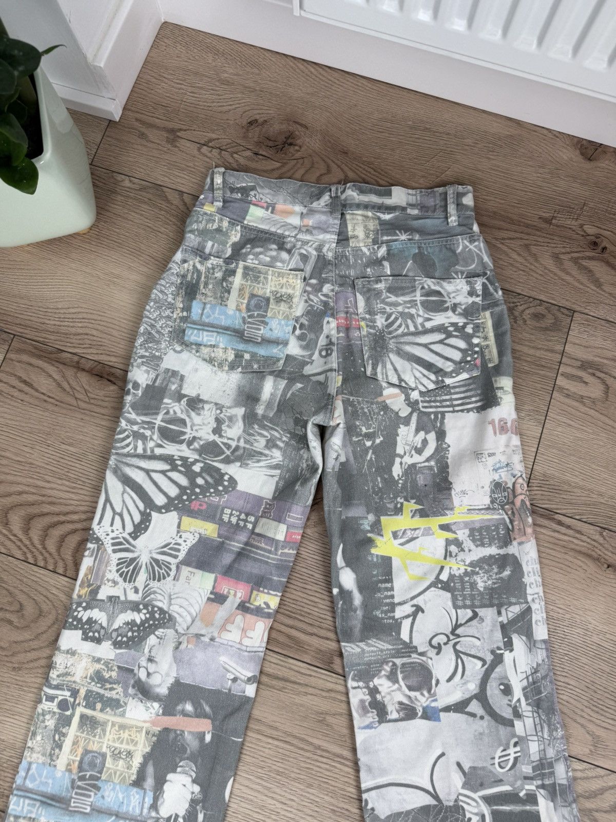 Jaded London Jaded London Graffiti Print Wide Leg skate Pants Jeans 26 28 Size 26" / US 2 / IT 38 - 10 Thumbnail
