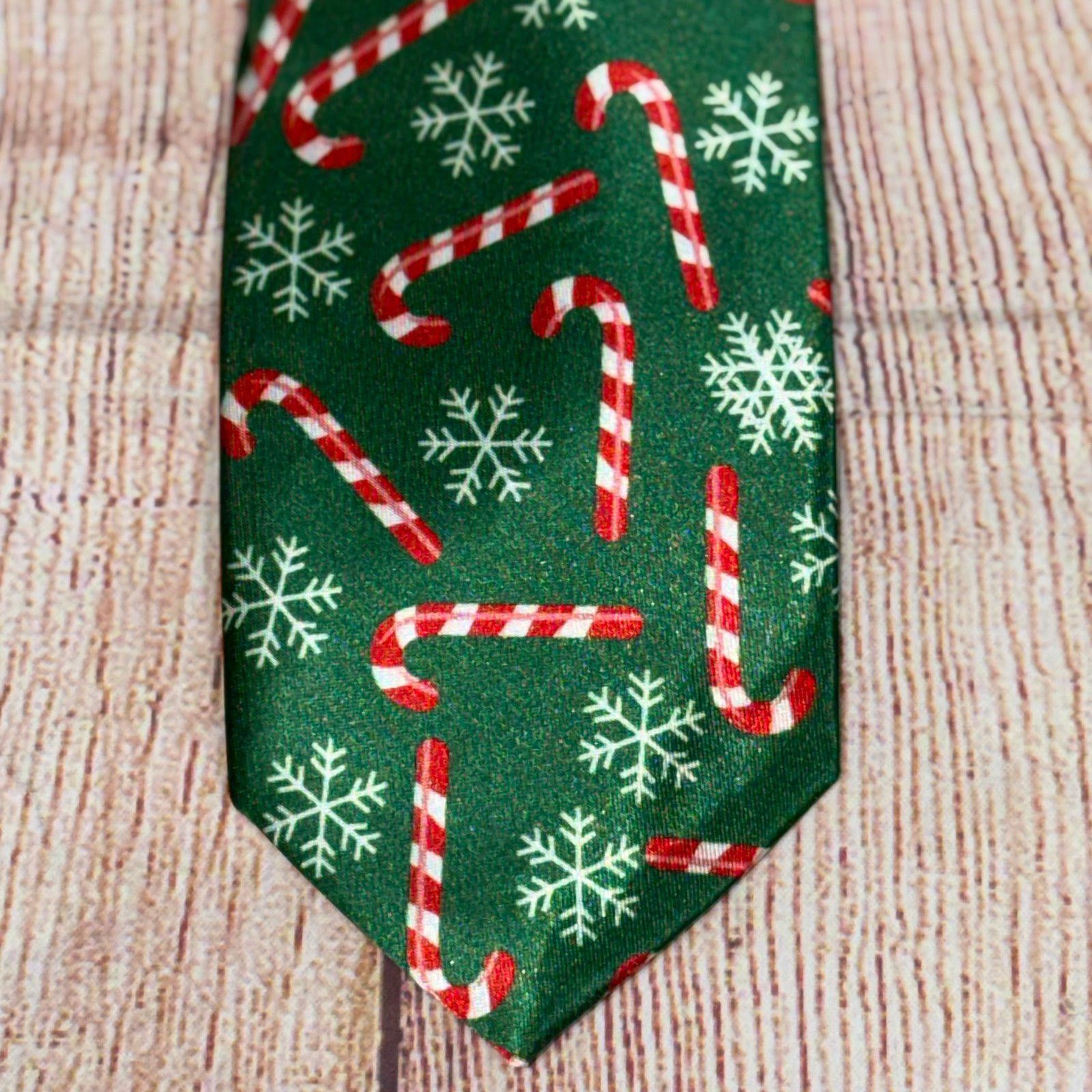 Other The Christmas Shoppe Candy Cane and Snowflake Tie NWT Size ONE SIZE - 4 Thumbnail