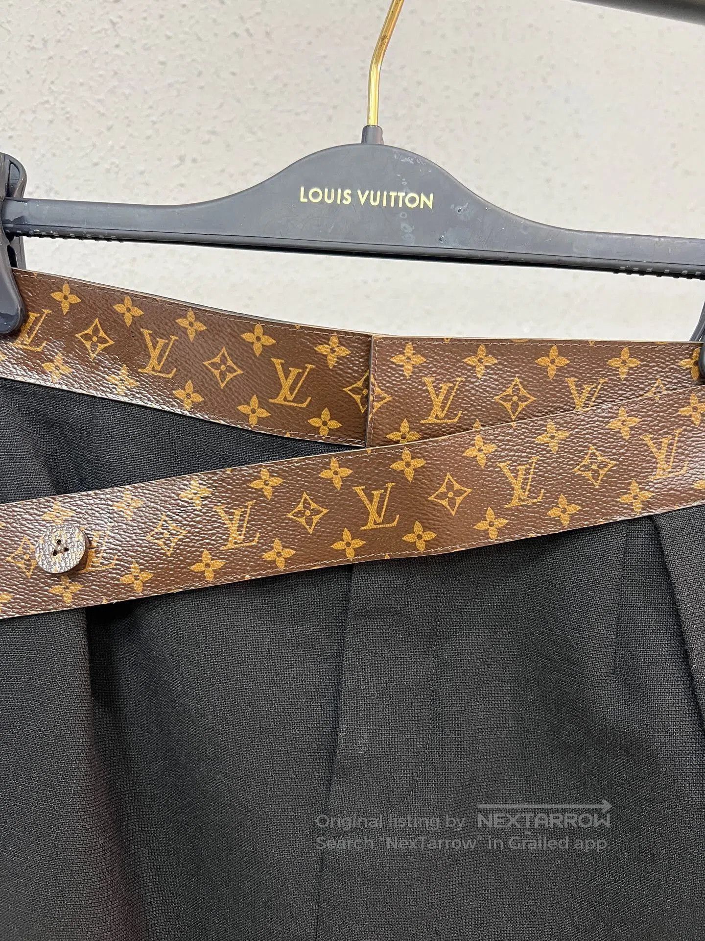 Louis Vuitton Louis Vuitton Black Leather Mini Skirt. Size 33" - 3 Thumbnail