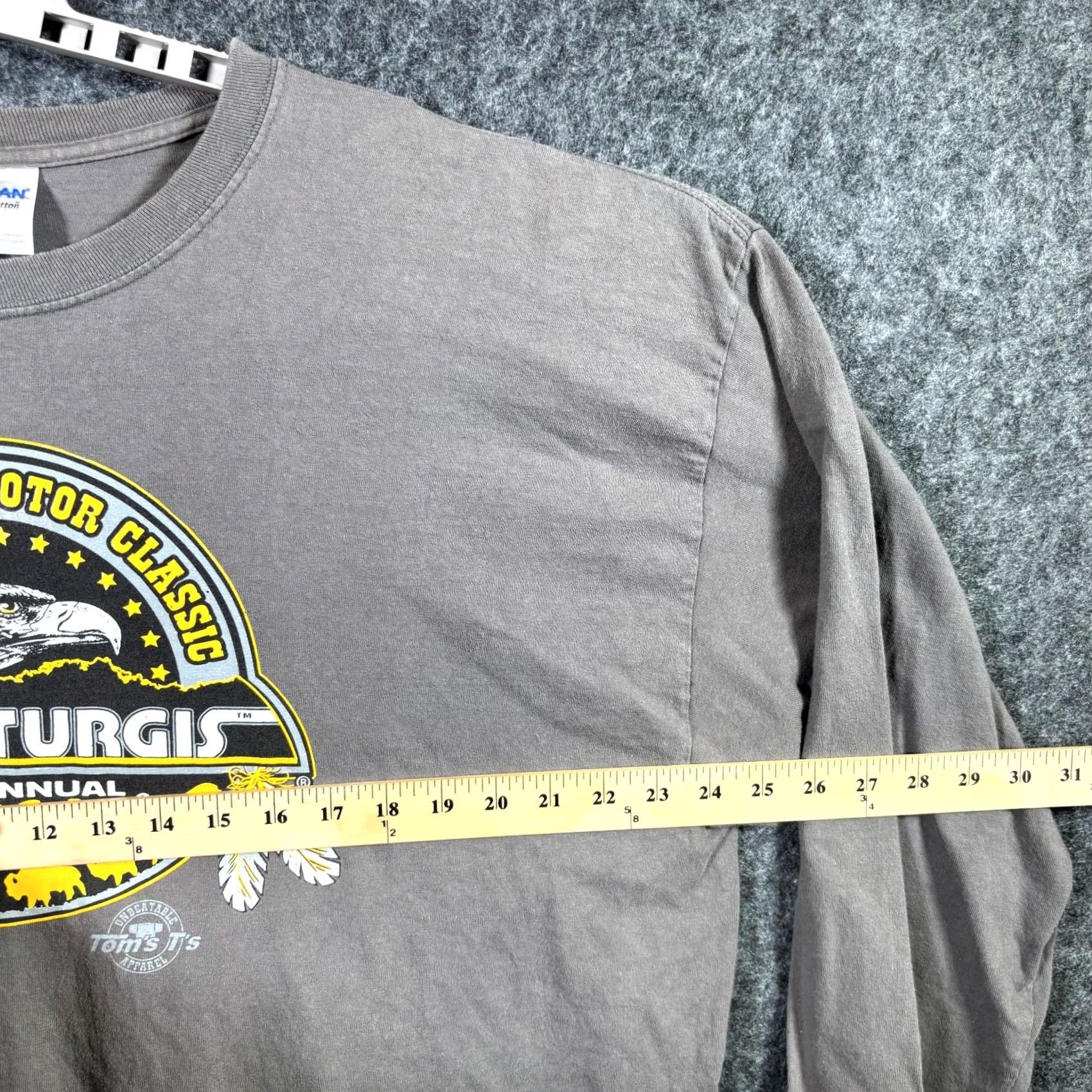 Gildan Gildan T-Shirt Mens 2XL Gray VTG Sturgis 2014 74th Anniversary Motorcycle Rally Logo Graphic Print Short Sleeve Crew Neck Shirt Mens Size US XXL / EU 58 / 5 - 6 Thumbnail
