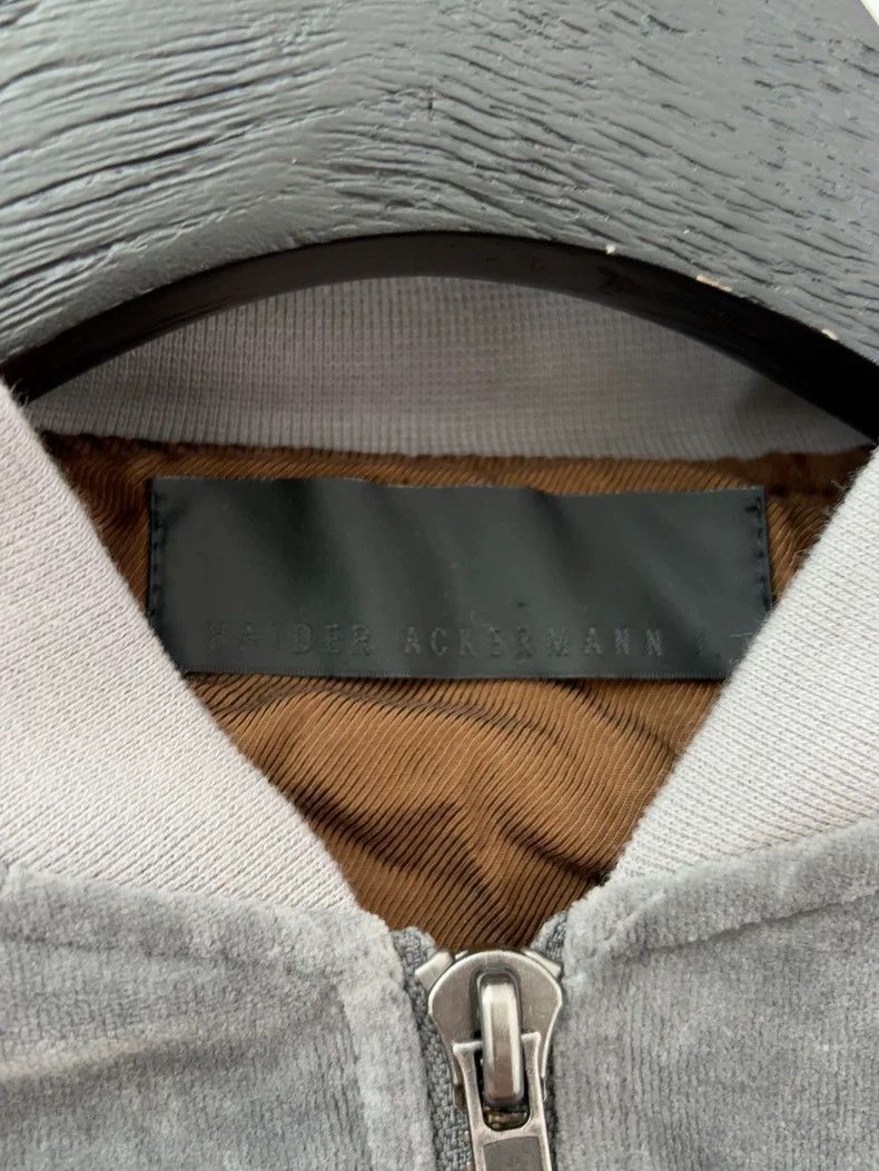Haider Ackermann Haider Ackermann Gray velvet jacket coat Size US L / EU 52-54 / 3 - 2 Thumbnail