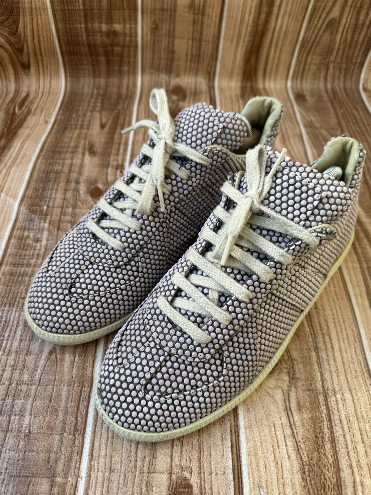 Maison Margiela Maison Margiela Replica Textured Polka Dot Sneaker Lowtops Size US 8 / EU 41 - 1 Thumbnail
