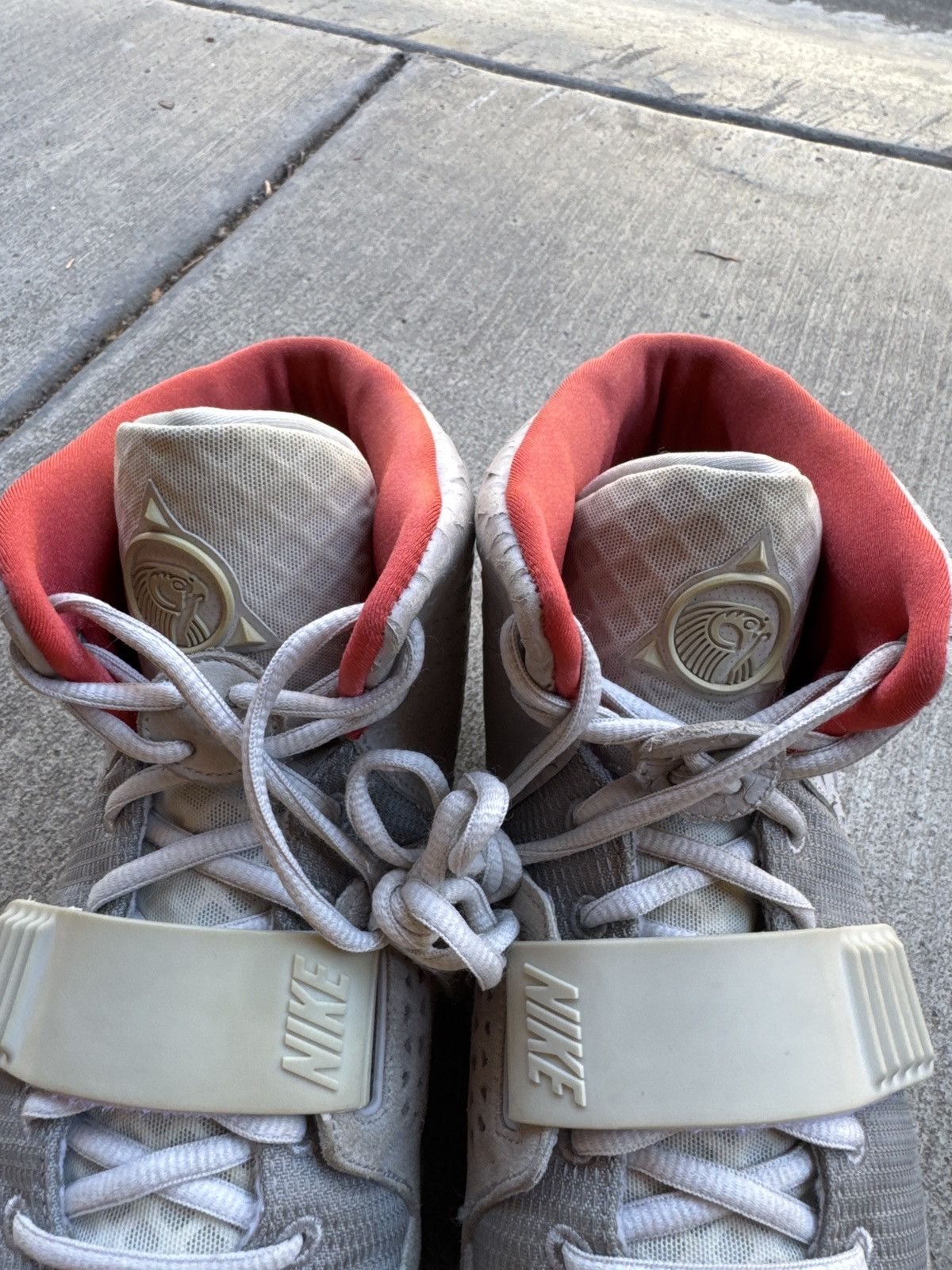 Kanye West × Nike NIKE AIR YEEZY 2 PURE PLATINUM SOLAR RED KANYE SIZE 11 Size US 11 / EU 44 - 11 Thumbnail