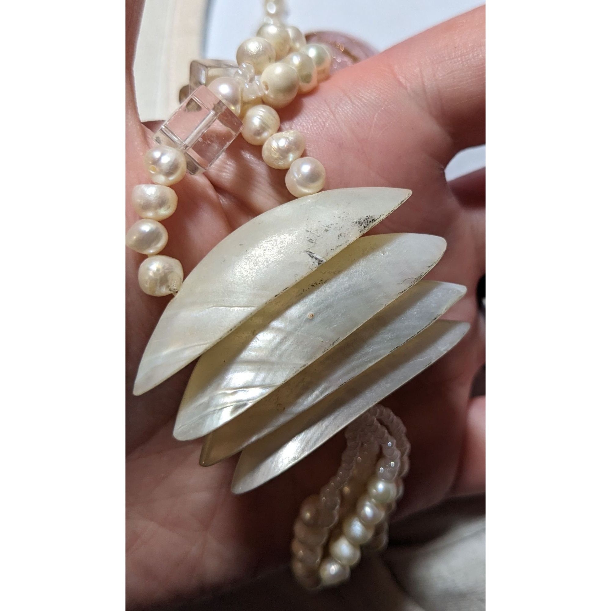 Other Vintage Pearl Shell Beaded Chandelier Necklace Size ONE SIZE - 11 Thumbnail