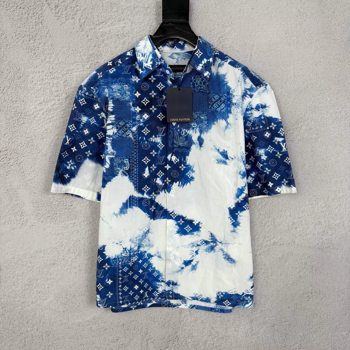 Louis Vuitton Blue Short Sleeve Printed Shirt Size US S / EU 44-46 / 1 - 1 Thumbnail