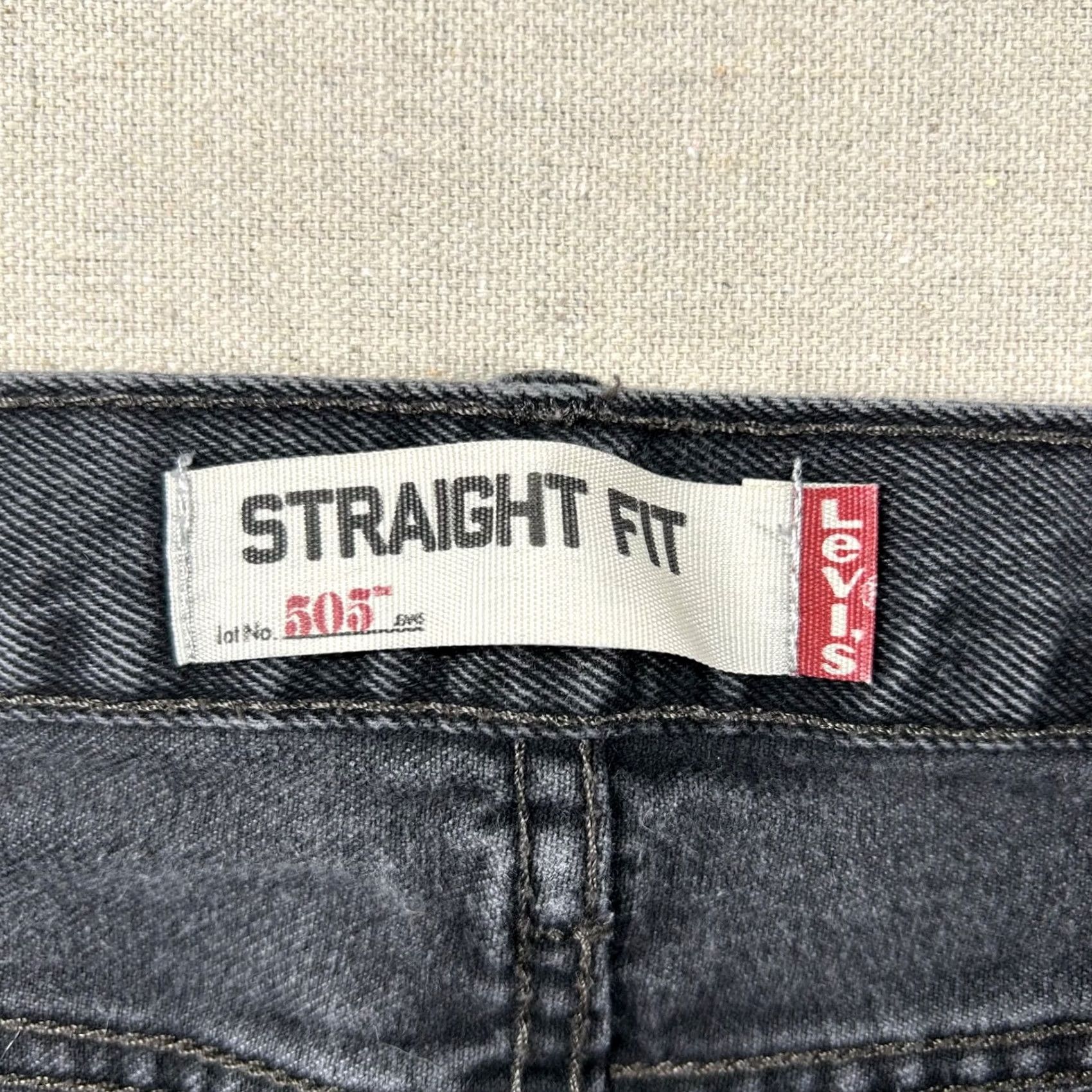 Levi's VINTAGE Levi's 505 Jeans Mens 36x34 Straight Charcoal Wash Black Denim 90s Size US 36 / EU 52 - 3 Thumbnail