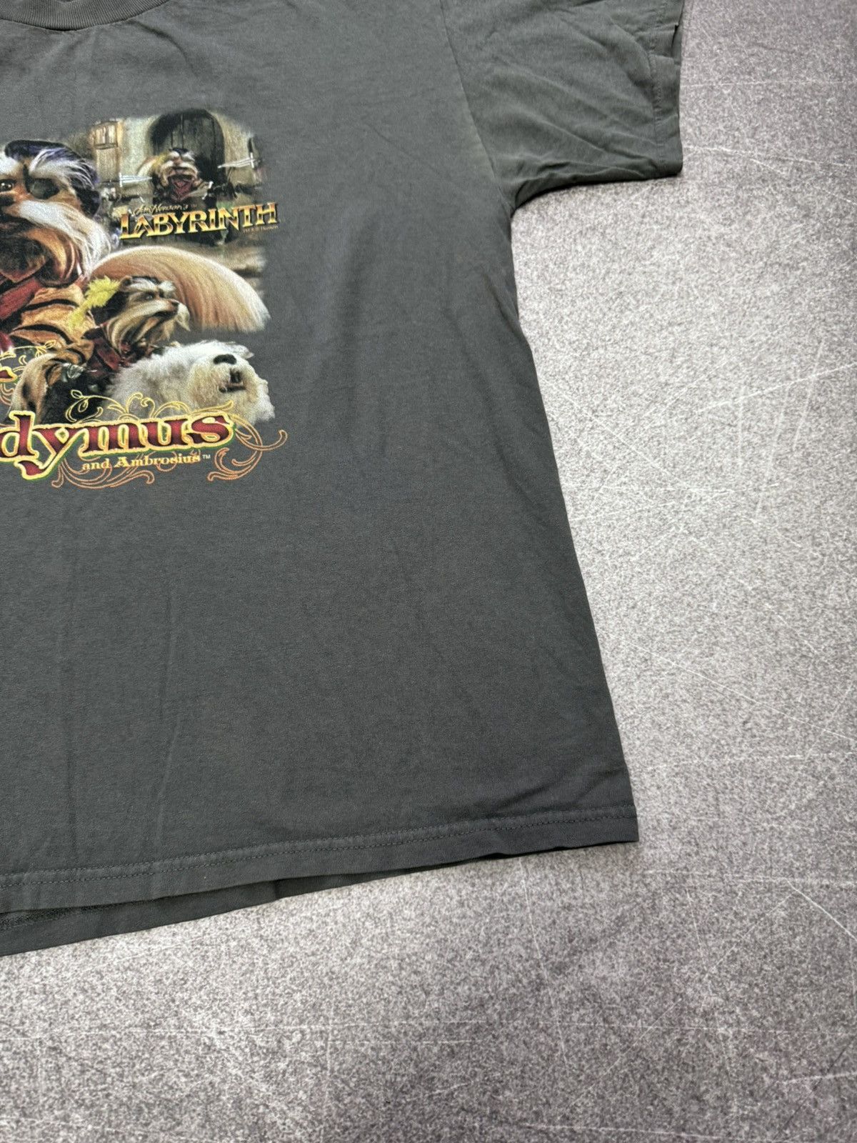 Vintage Vintage 2000s Labyrinth Sir Didymus T Shirt Movie Rare Size US L / EU 52-54 / 3 - 6 Thumbnail