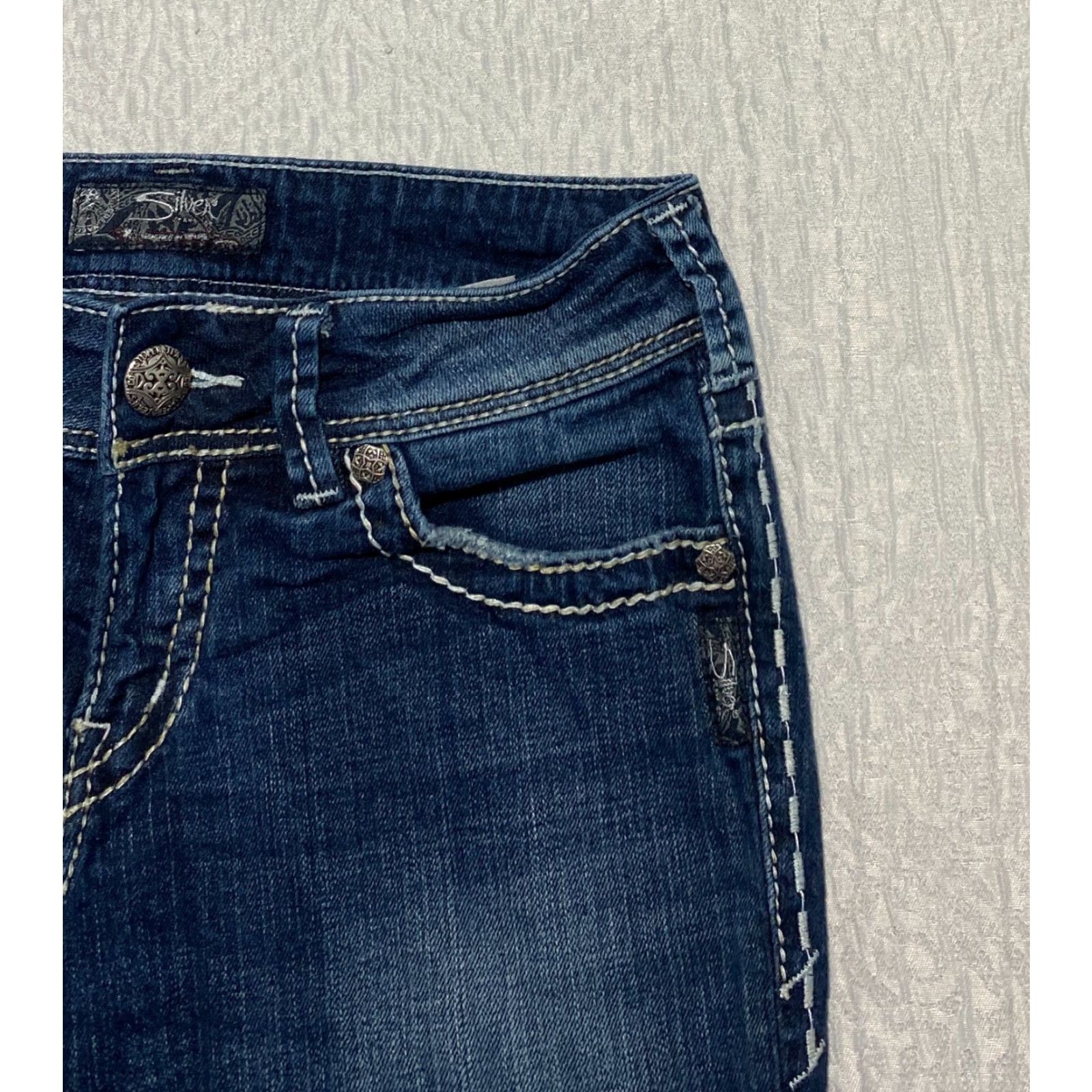 Silver Jeans Co. Silver Jeans Suki Capri Women 26 Blue Denim Stretch Dark Wash Size 27" / US 4 / IT 40 - 4 Thumbnail