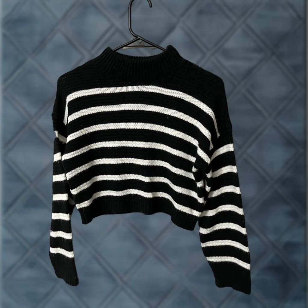 Express Express Womens XS Black & White Striped Knit Crop Sweater Chunky Mock Neck Pullover Long Sleeve Size XS / US 0-2 / IT 36-38 - 1 Thumbnail