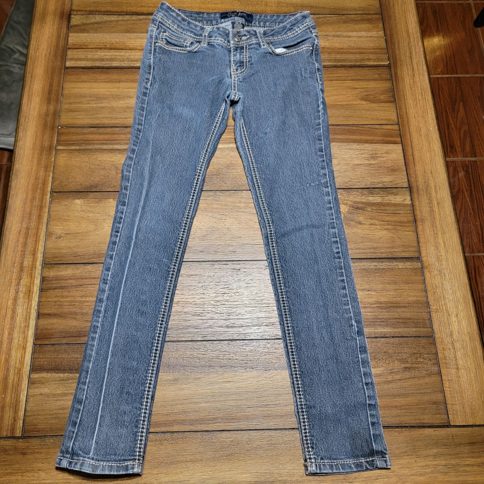 Earl Jeans Earl Jean Straight Jeans Flap Back Pockets - Size Junior 3 Size 28" / US 6 / IT 42 - 1 Thumbnail