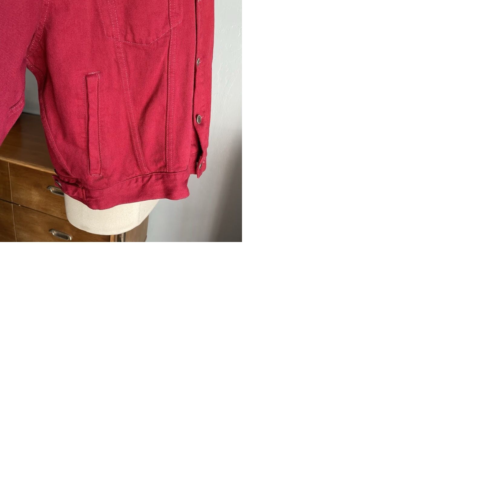 Moschino VINTAGE Moschino Jeans Red Denim Jean Jacket Trucker US 38 / IT 54 Womens Jacket L Cotton Logo 90s Button Front Pockets Size 36" / US 14 / IT 50 - 9 Thumbnail