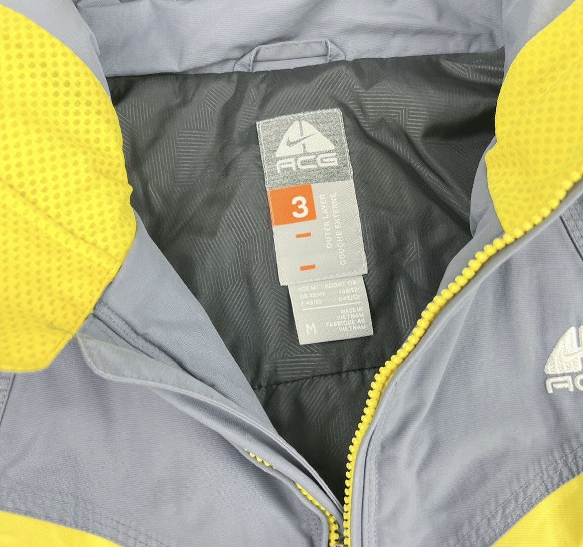 Nike ACG Vintage Nike ACG Jacket M Size US L / EU 52-54 / 3 - 5 Thumbnail