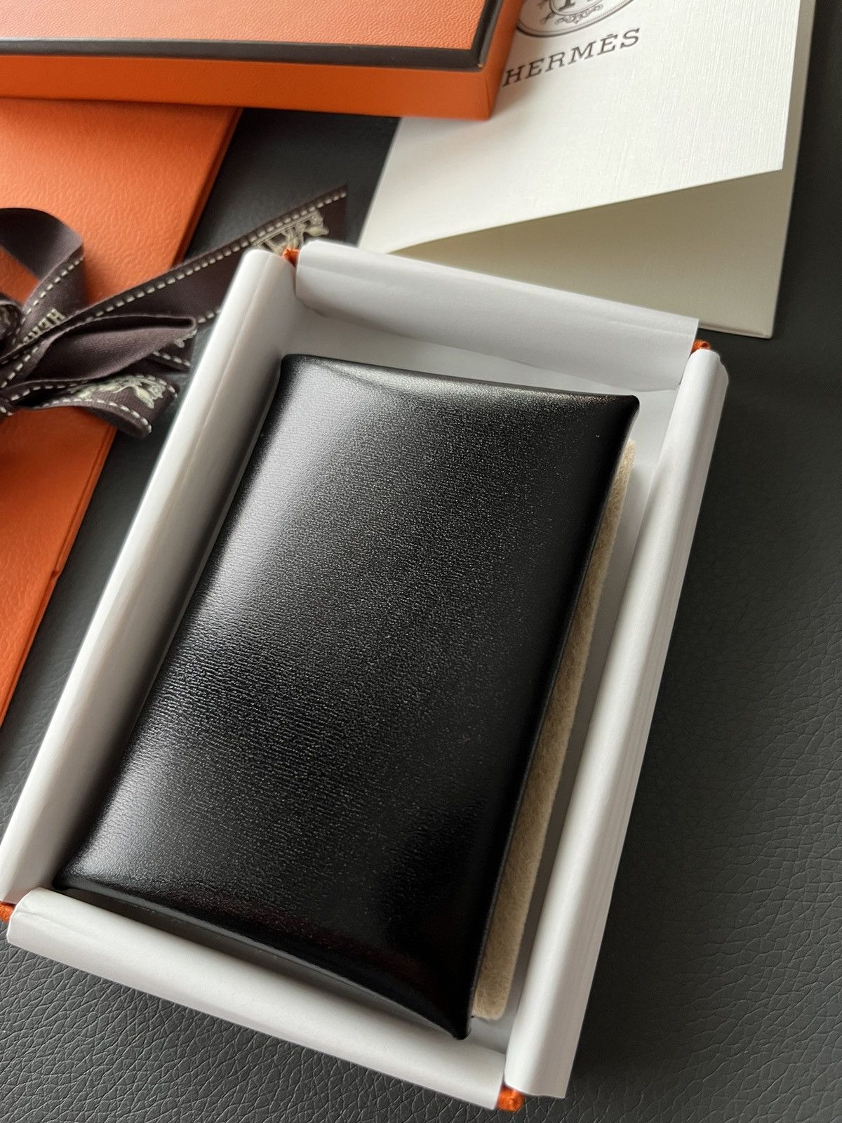Hermes Extremely Rare Hermes Calvi Wallet Box Leather Size ONE SIZE - 10 Thumbnail