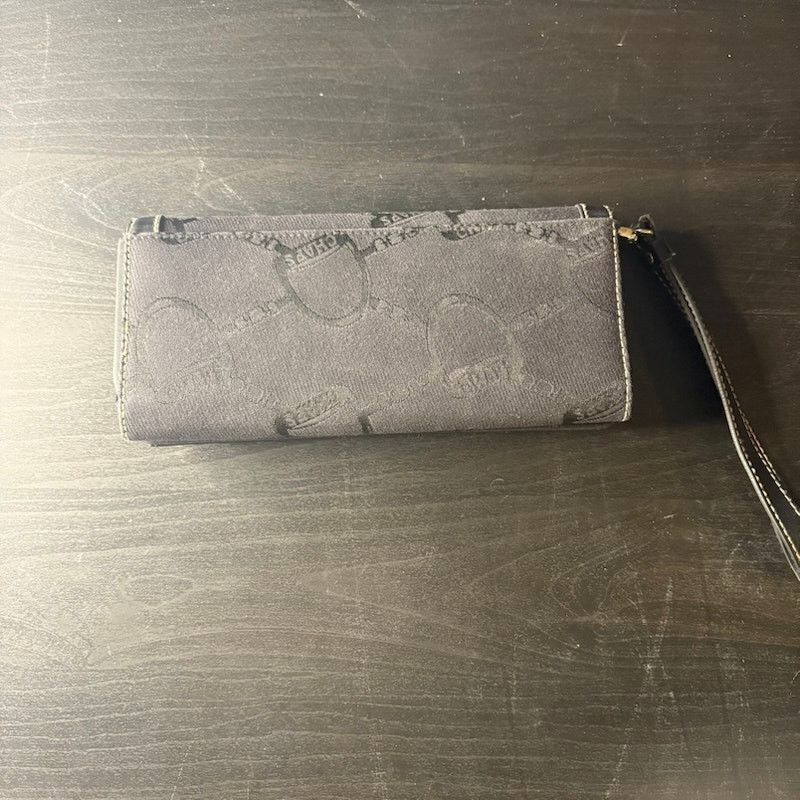 Chaps Chaps Black Fabric Wristlet Clutch Silver Clasp Size ONE SIZE - 1 Thumbnail