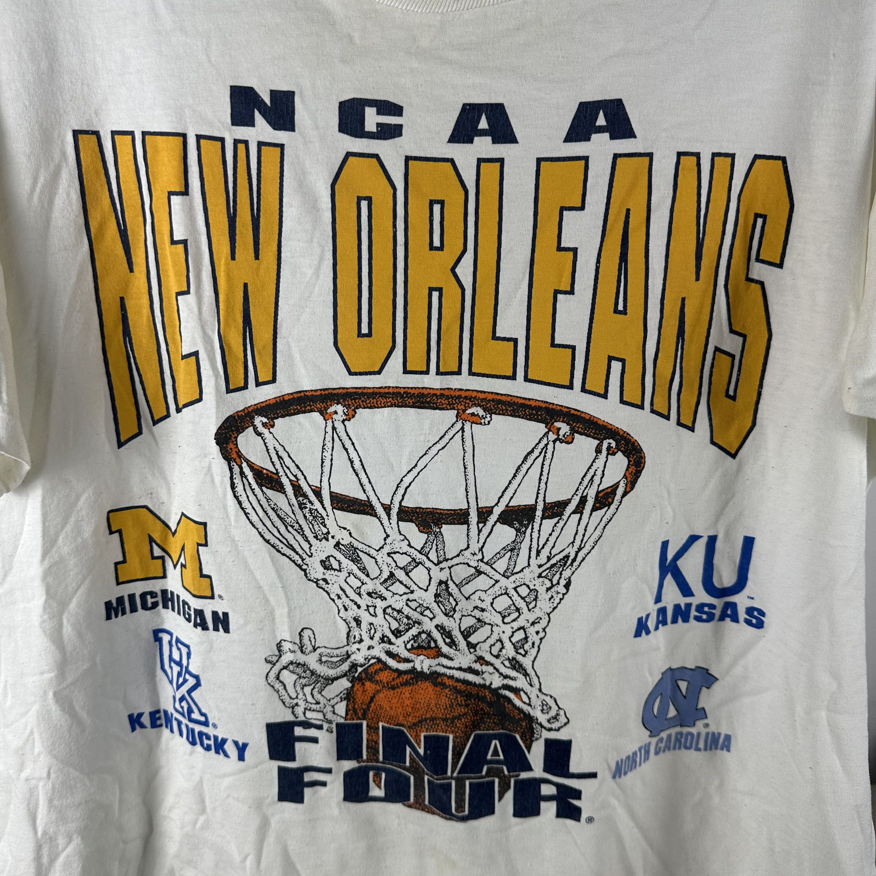Vintage 90s New Orleans NCAA College Basketball Final Four T-shirt Size US XL / EU 56 / 4 - 2 Thumbnail